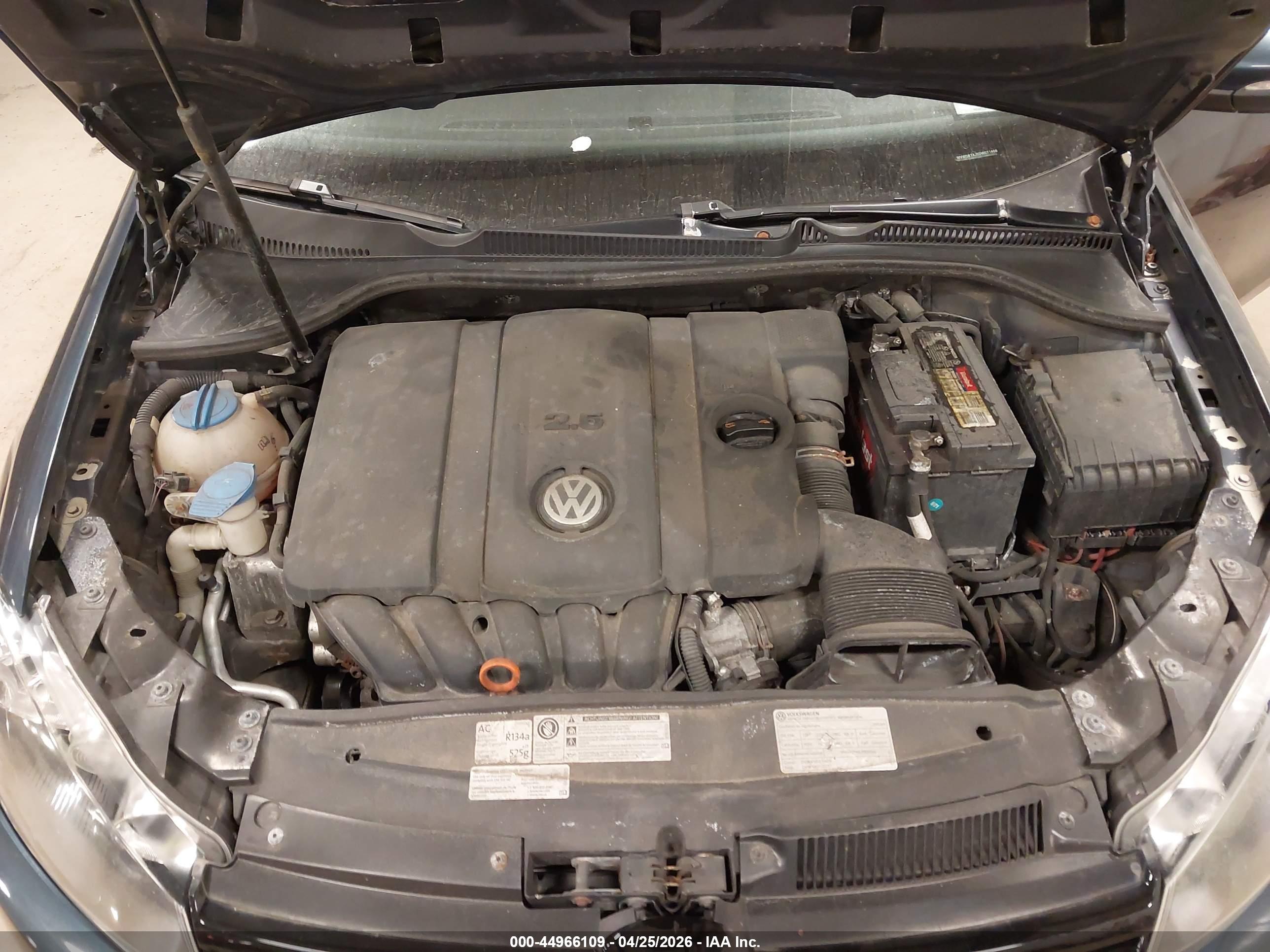 VOLKSWAGEN GOLF image 10