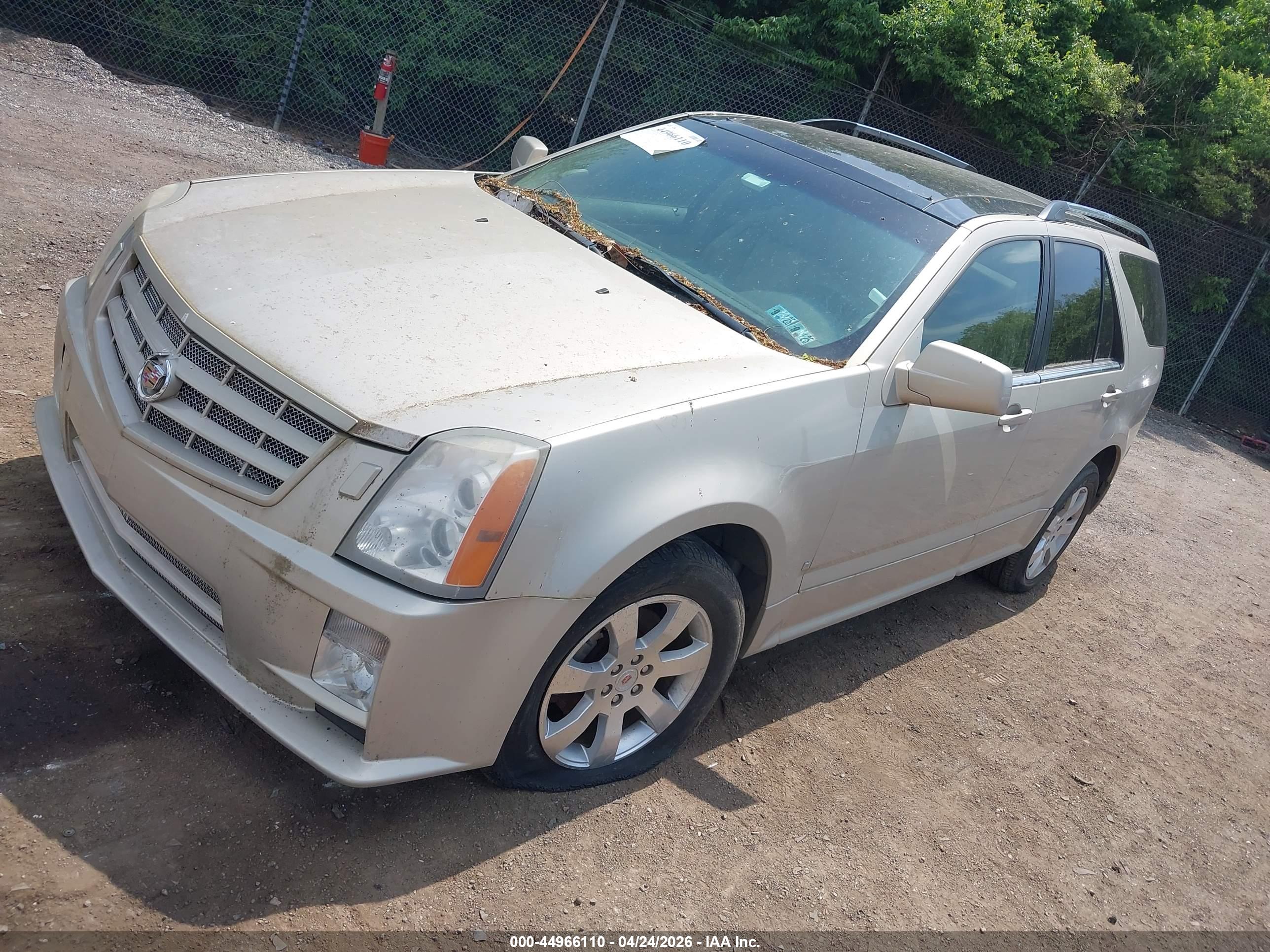 CADILLAC SRX image 2