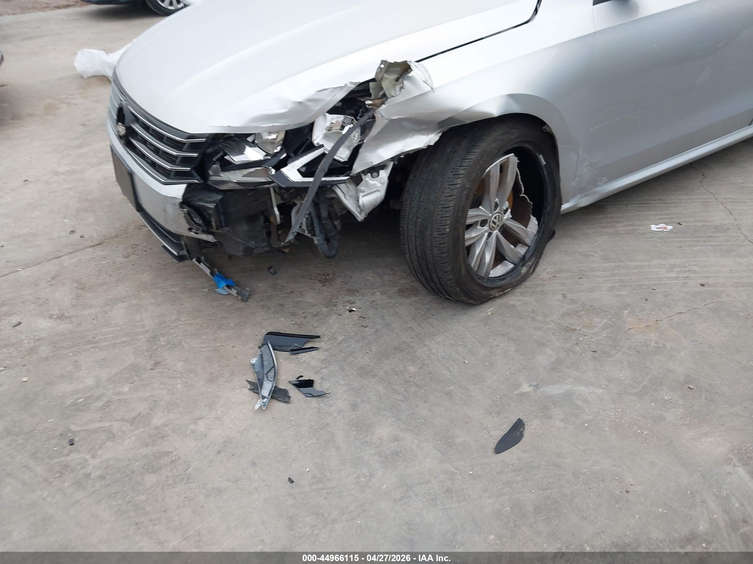 VOLKSWAGEN PASSAT image 6