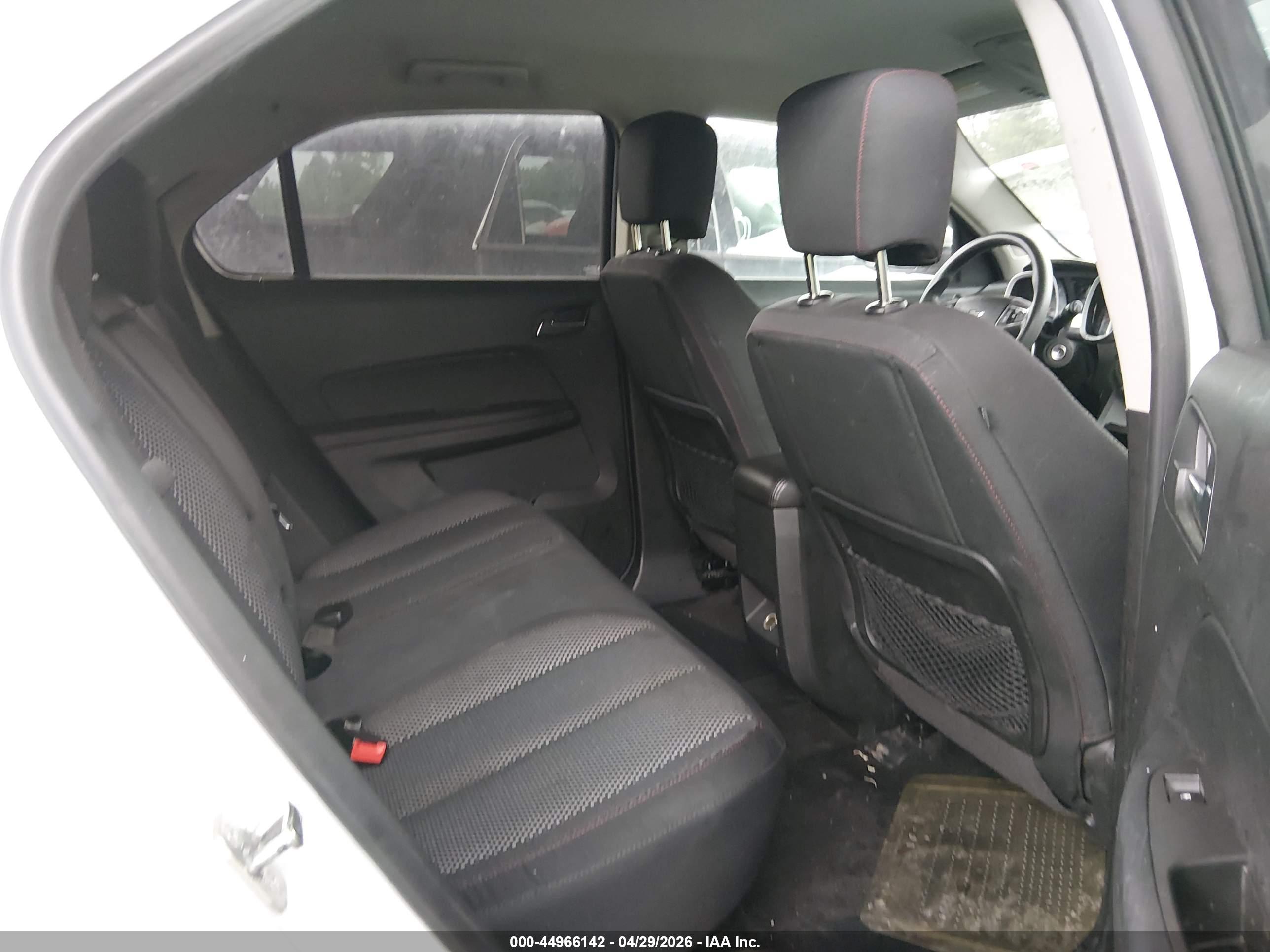 CHEVROLET EQUINOX image 8