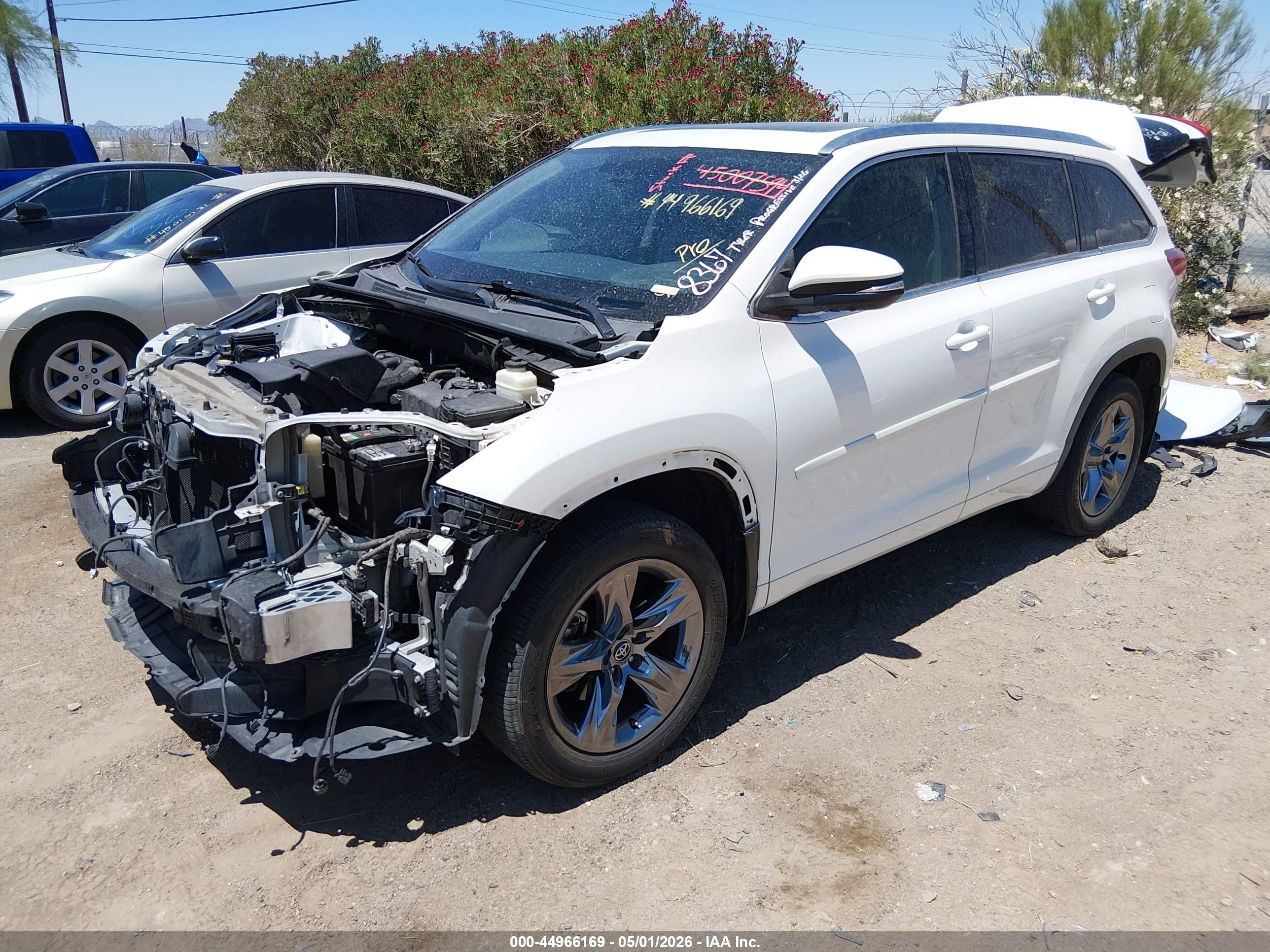 TOYOTA HIGHLANDER image 2