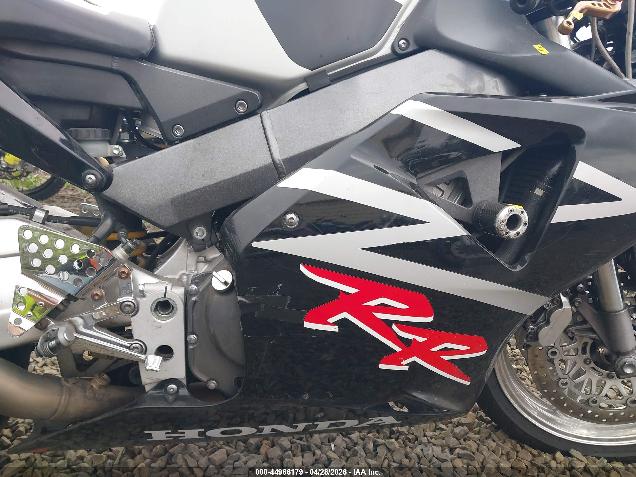 HONDA CBR900 image 8