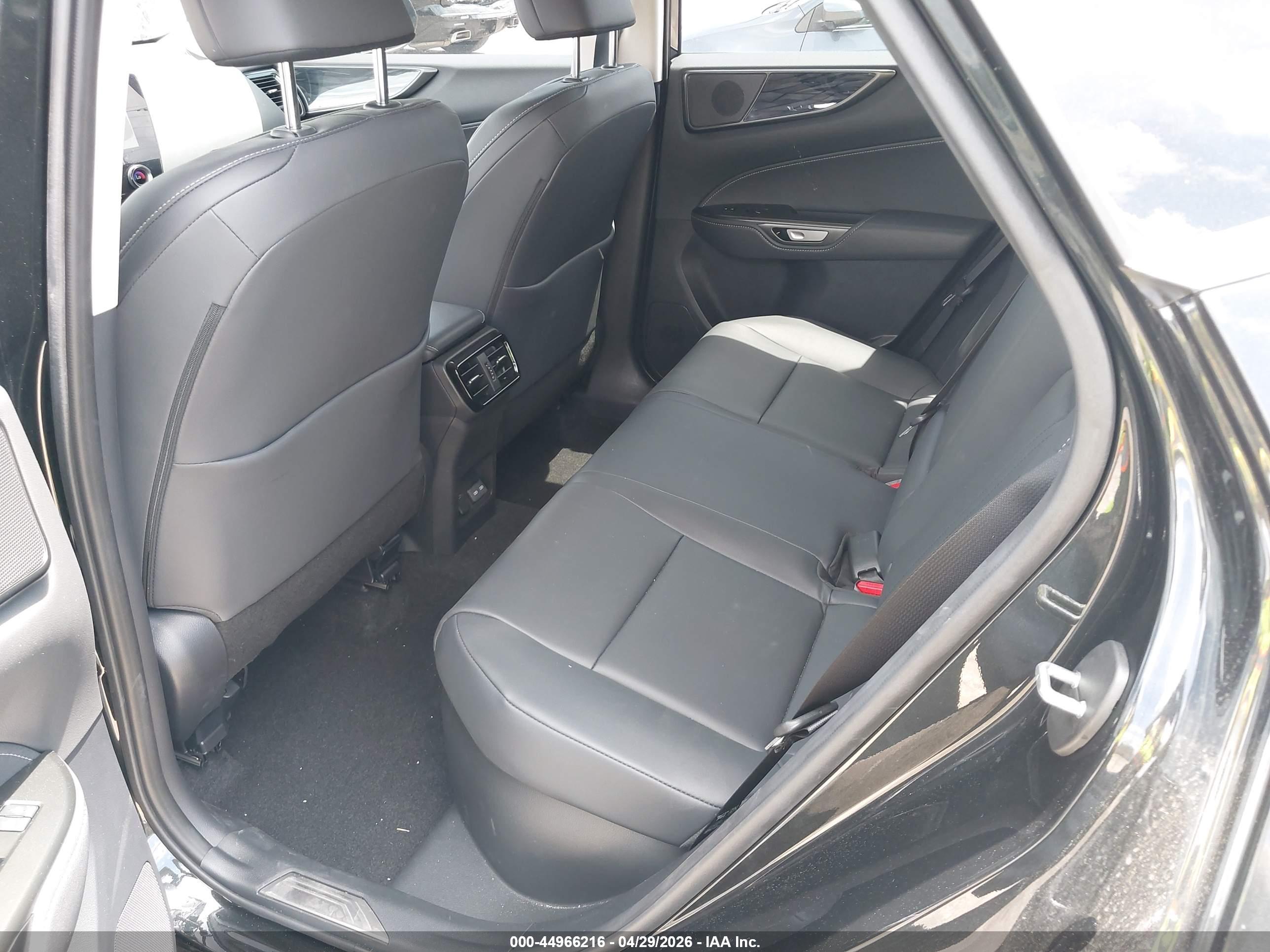LEXUS NX image 8