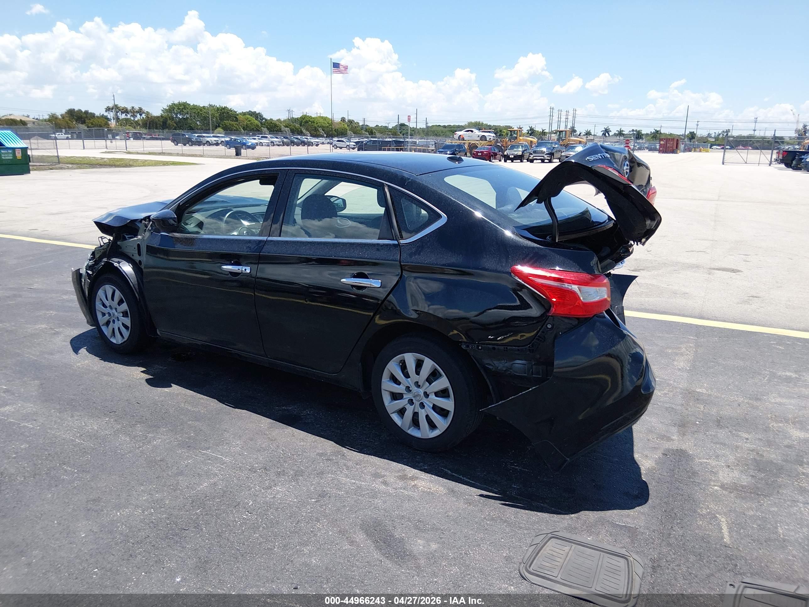 NISSAN SENTRA image 3