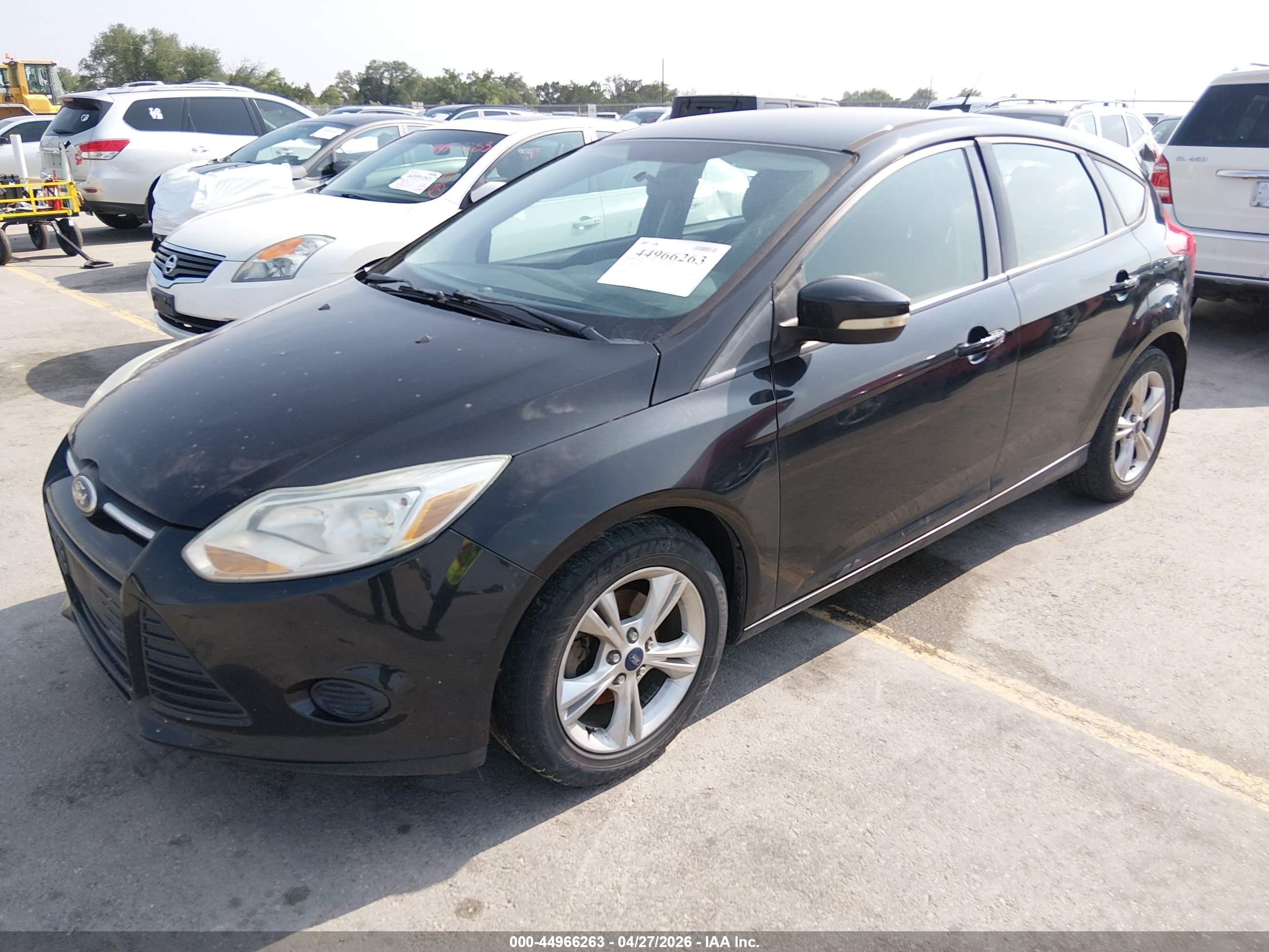 FORD FOCUS image 2