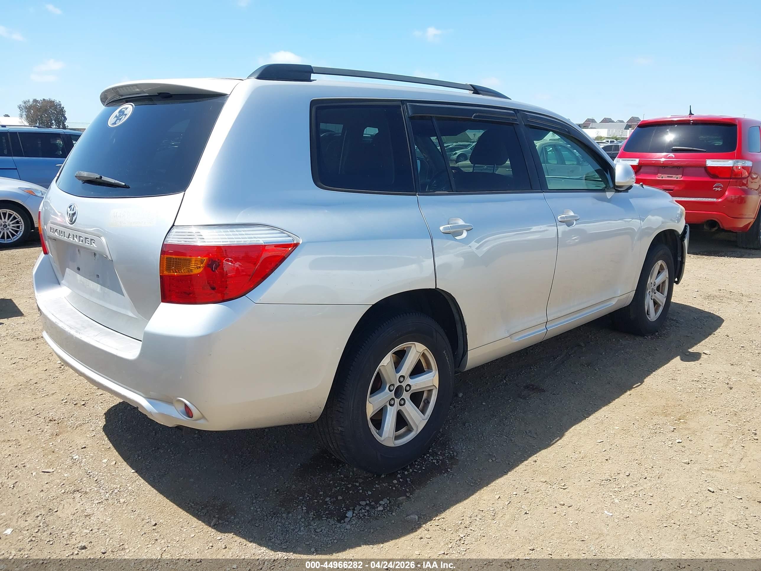 TOYOTA HIGHLANDER image 4