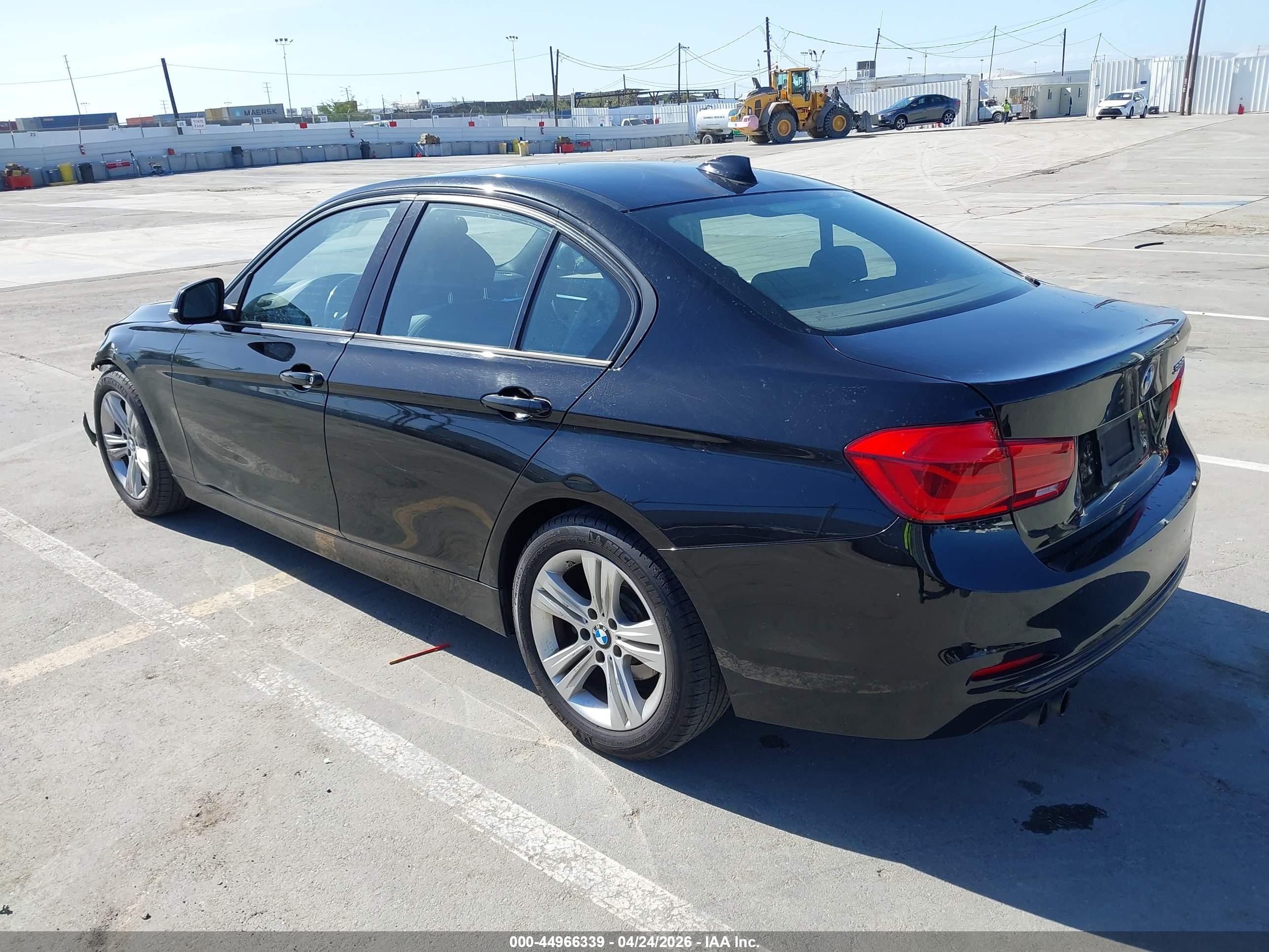BMW 328I image 3