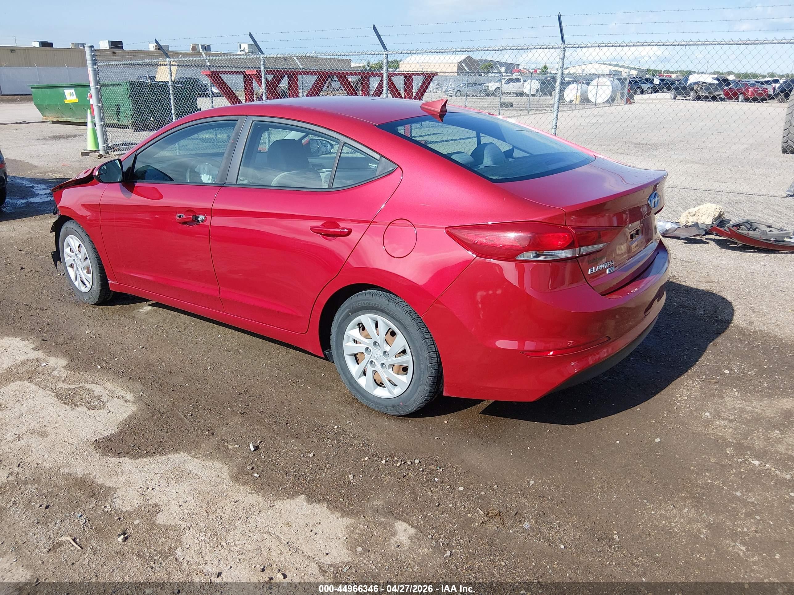 HYUNDAI ELANTRA image 3