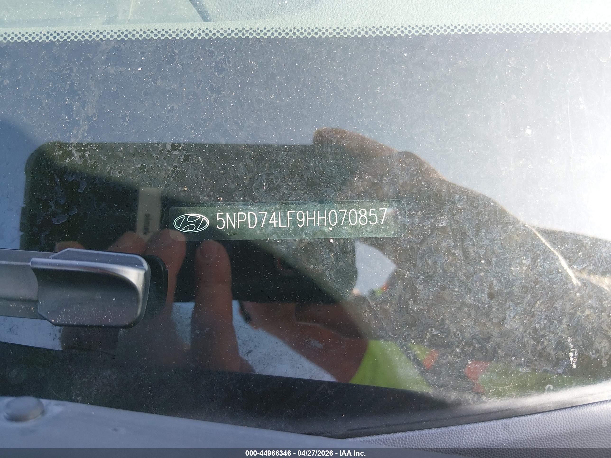 HYUNDAI ELANTRA image 9