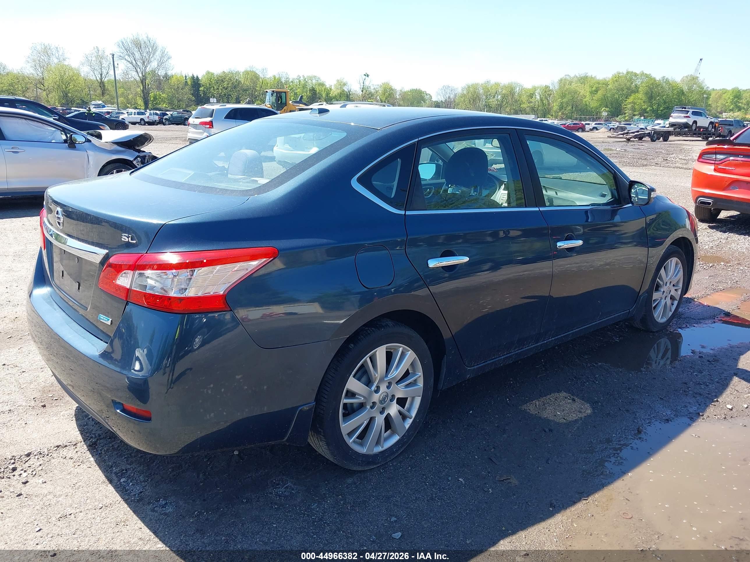 NISSAN SENTRA image 4