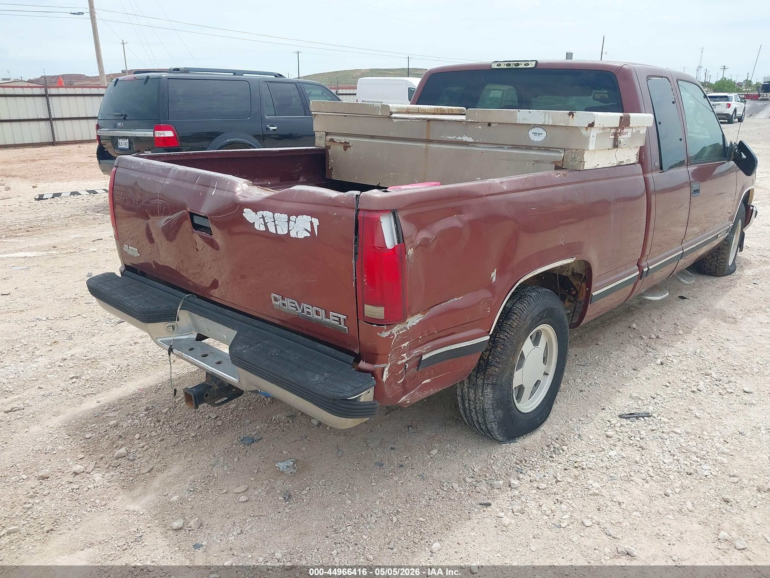 CHEVROLET C1500 image 6