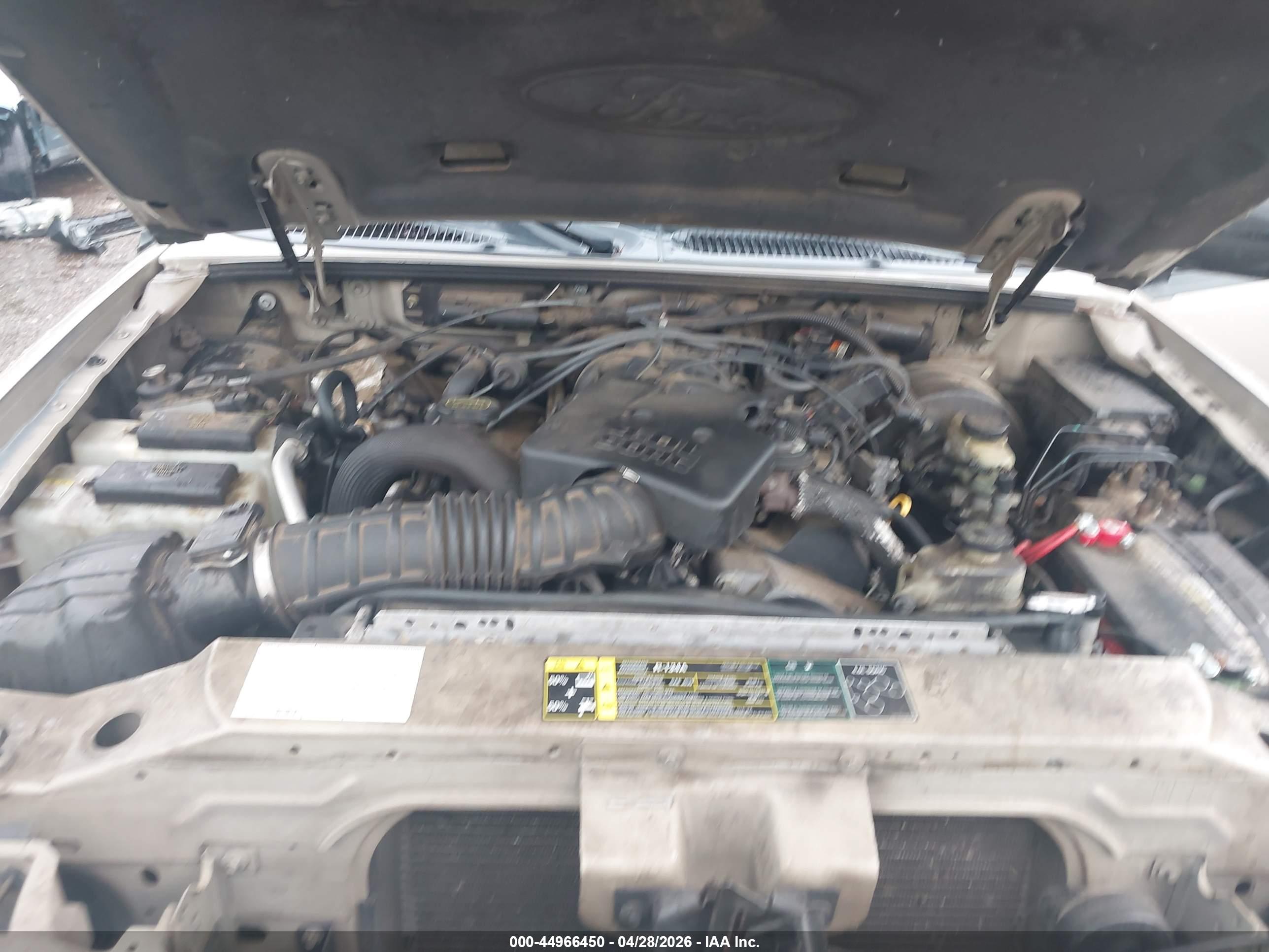 FORD EXPLORER image 10