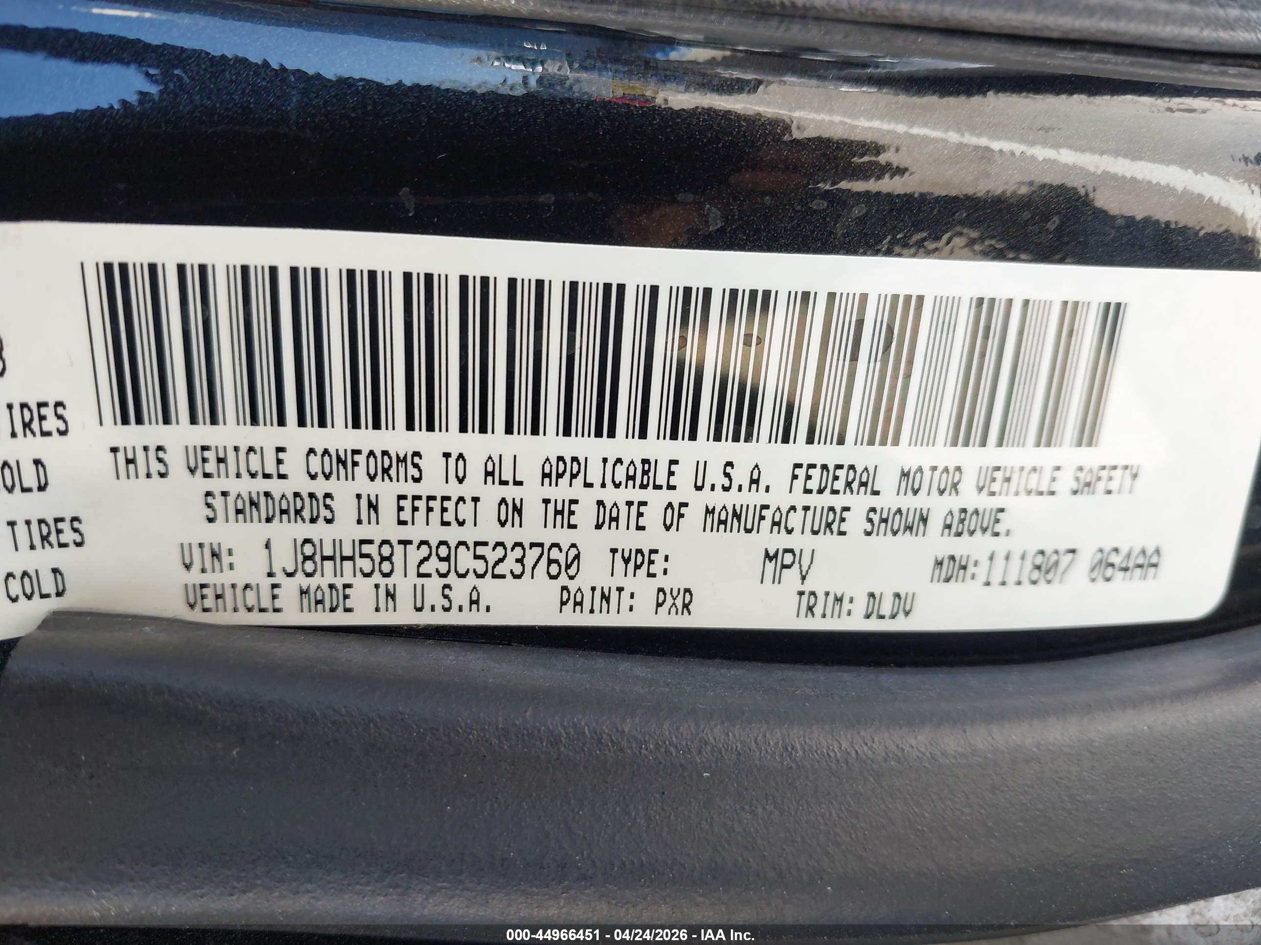 JEEP COMMANDER image 9