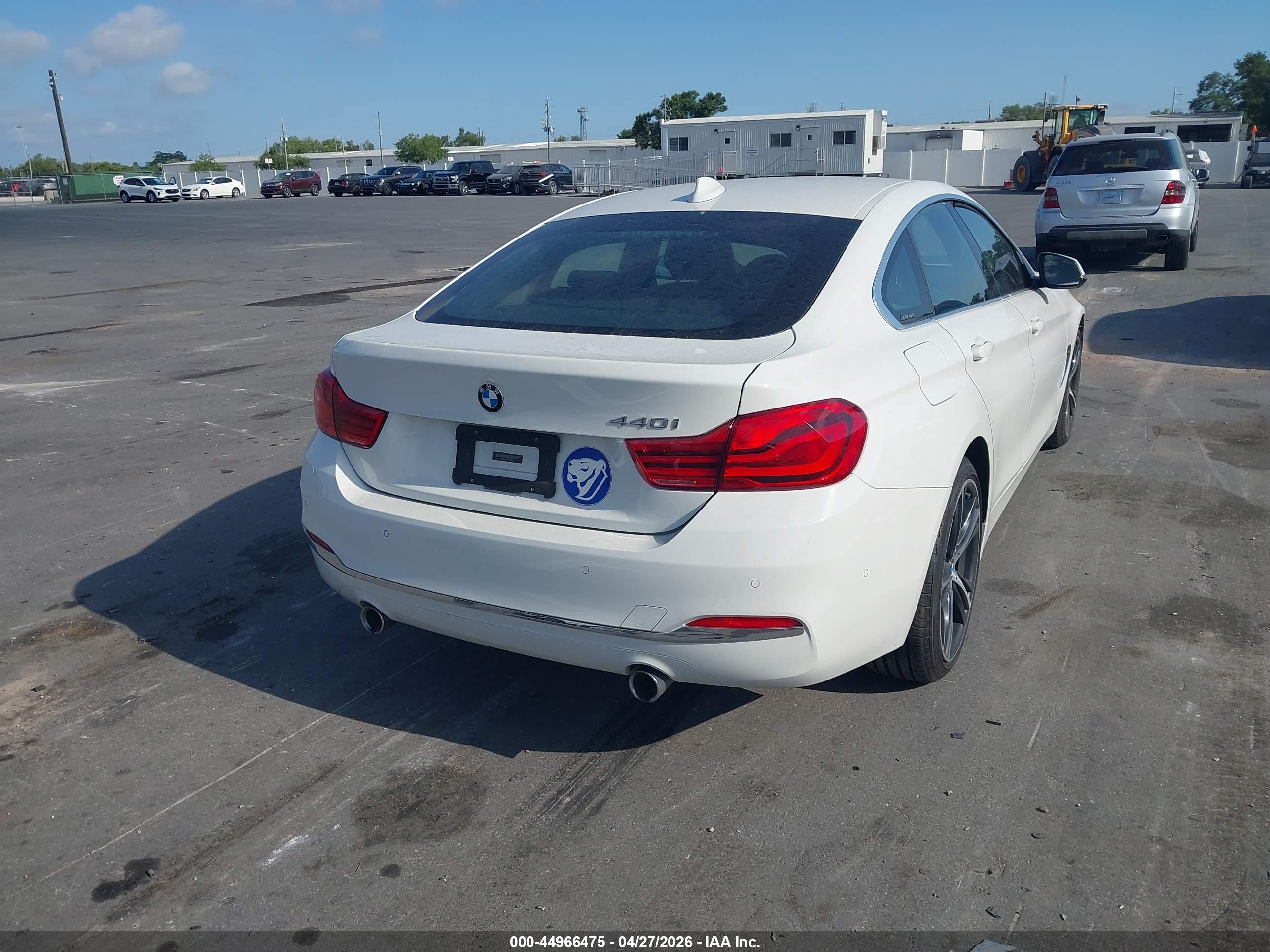 BMW 440I image 4