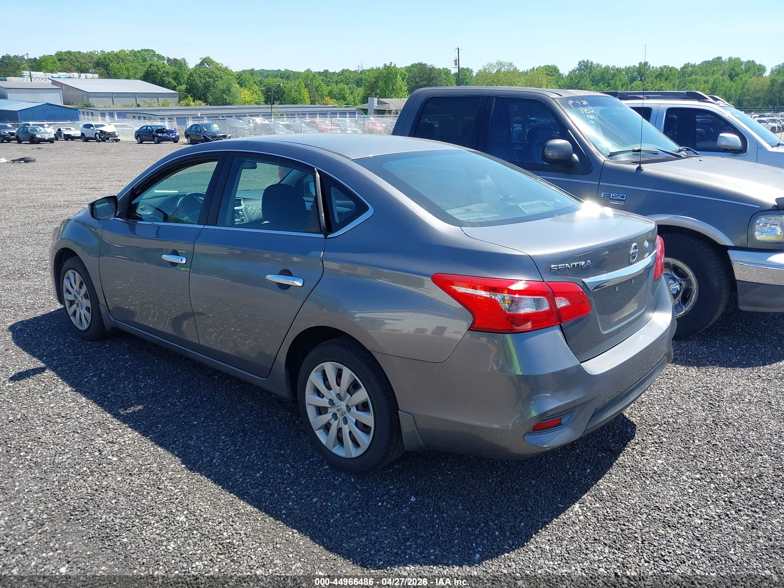 NISSAN SENTRA image 3