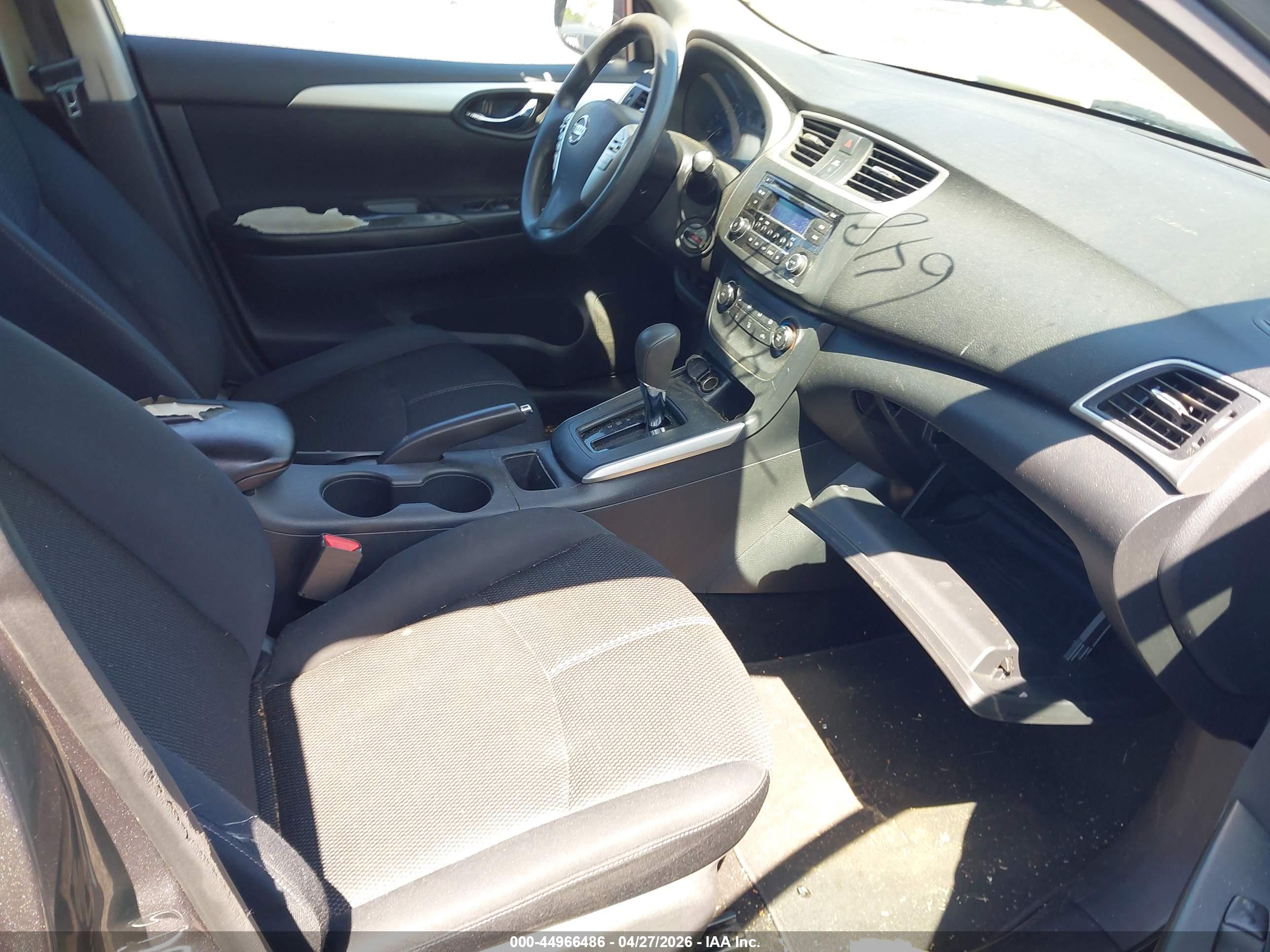 NISSAN SENTRA image 5