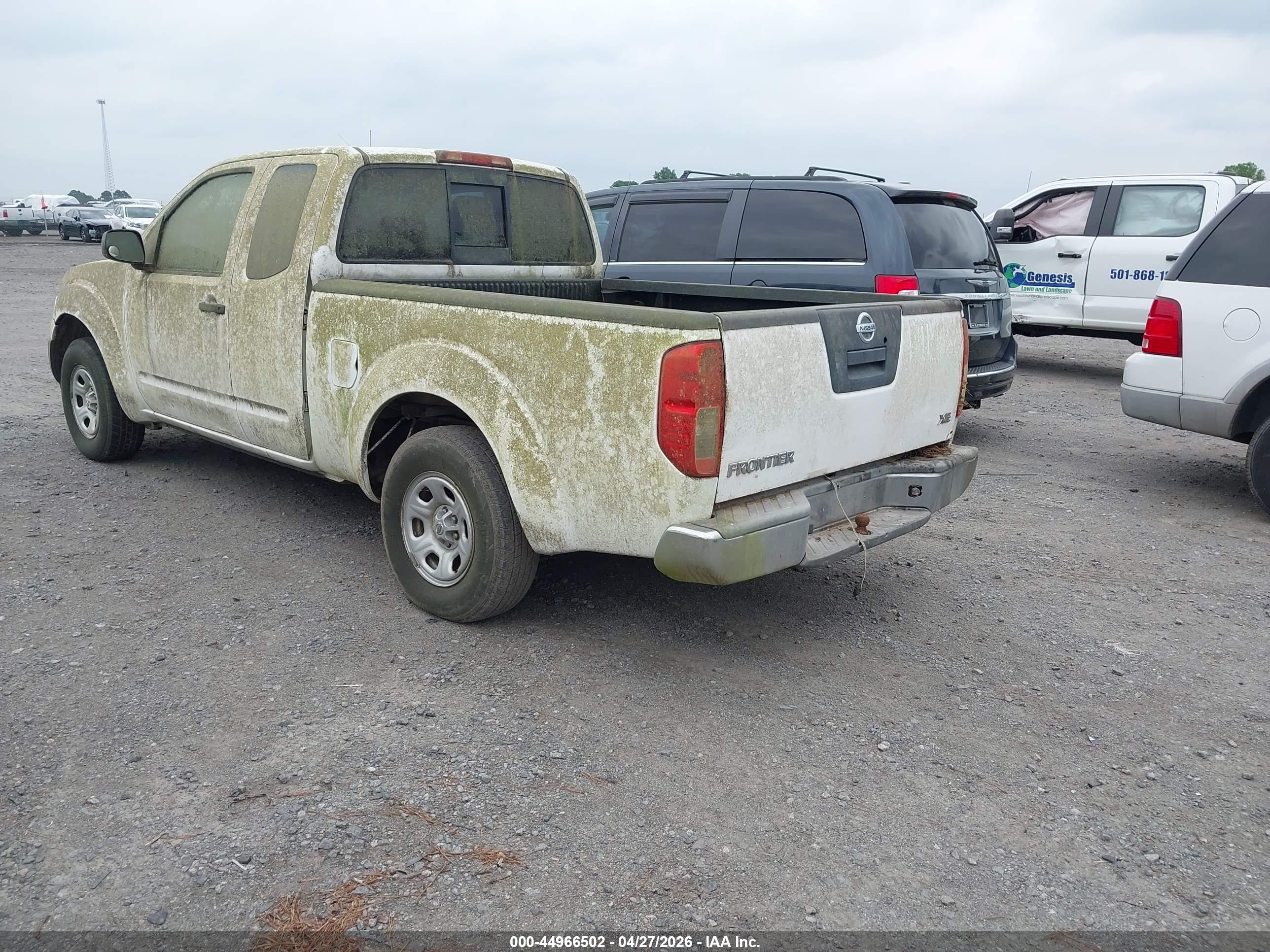 NISSAN FRONTIER image 3