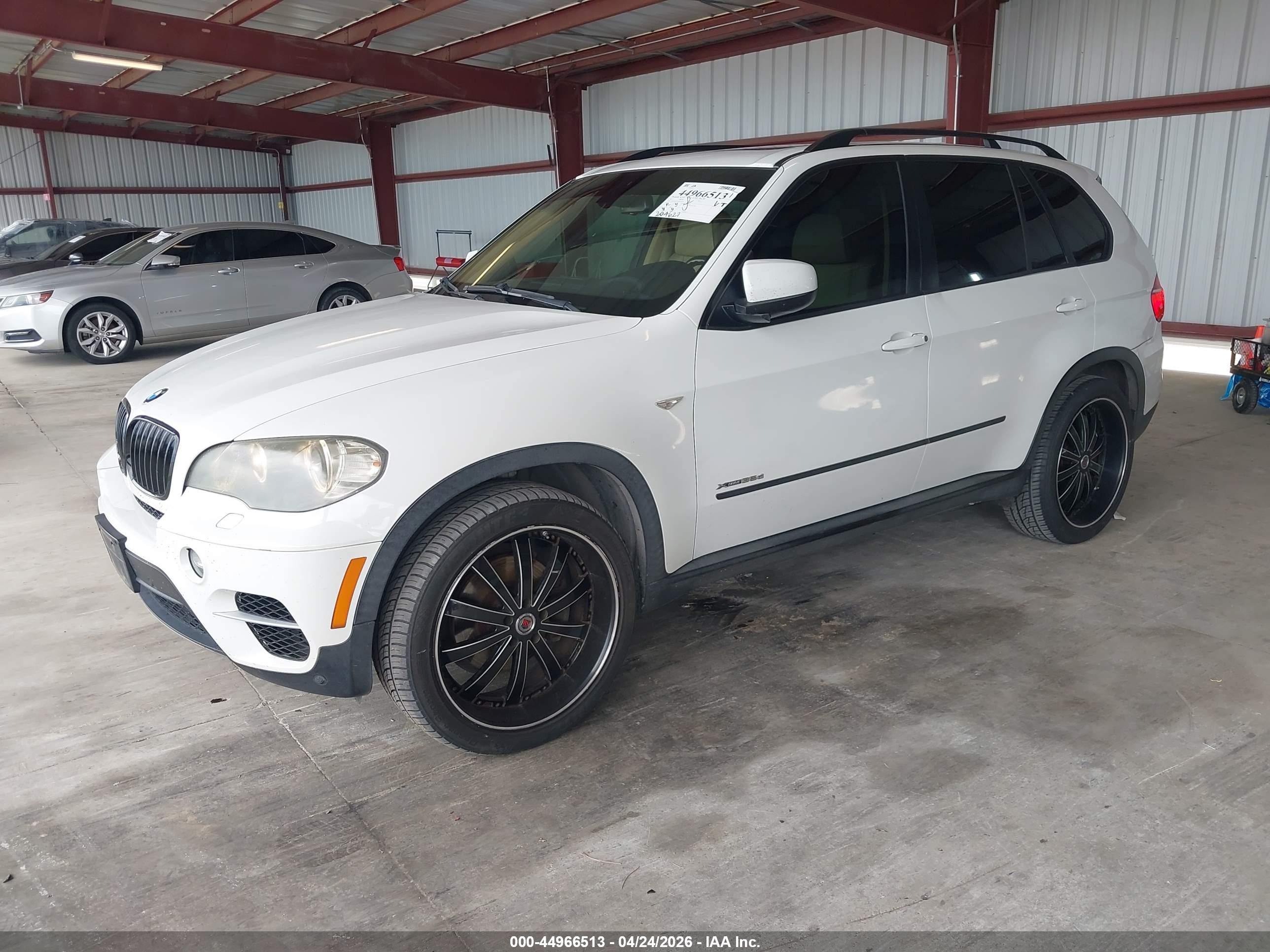 BMW X5 image 2