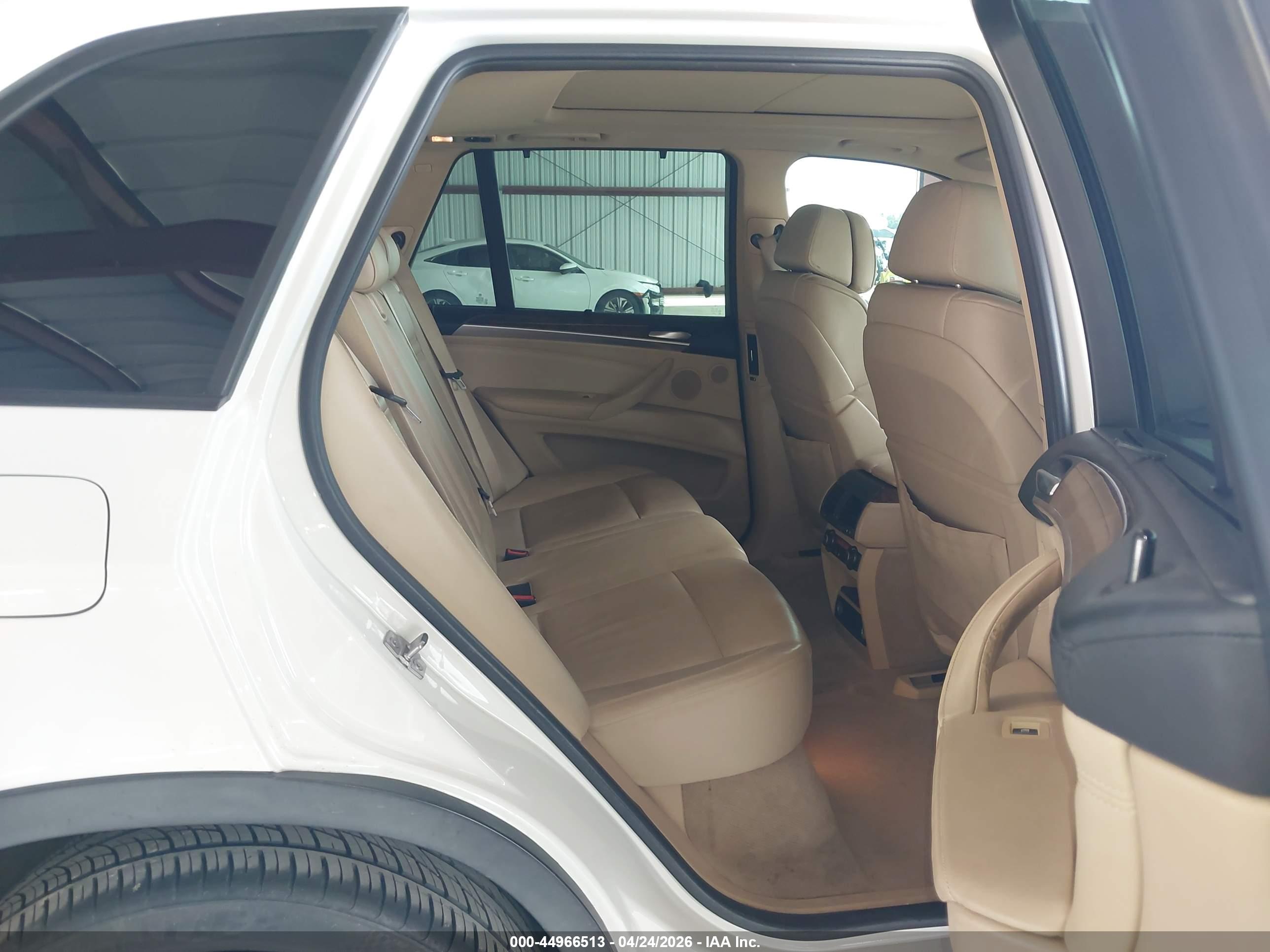 BMW X5 image 8