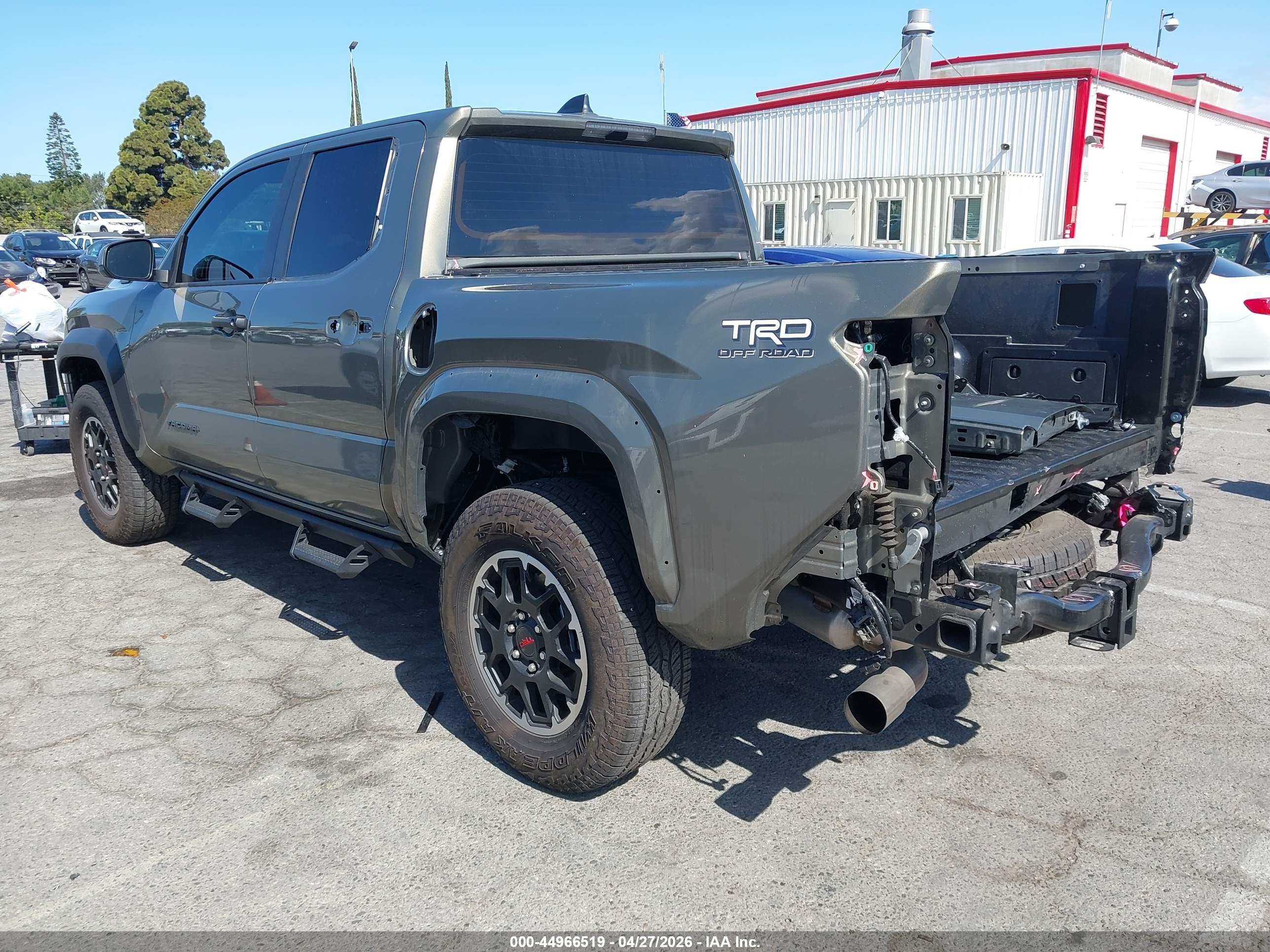 TOYOTA TACOMA image 3