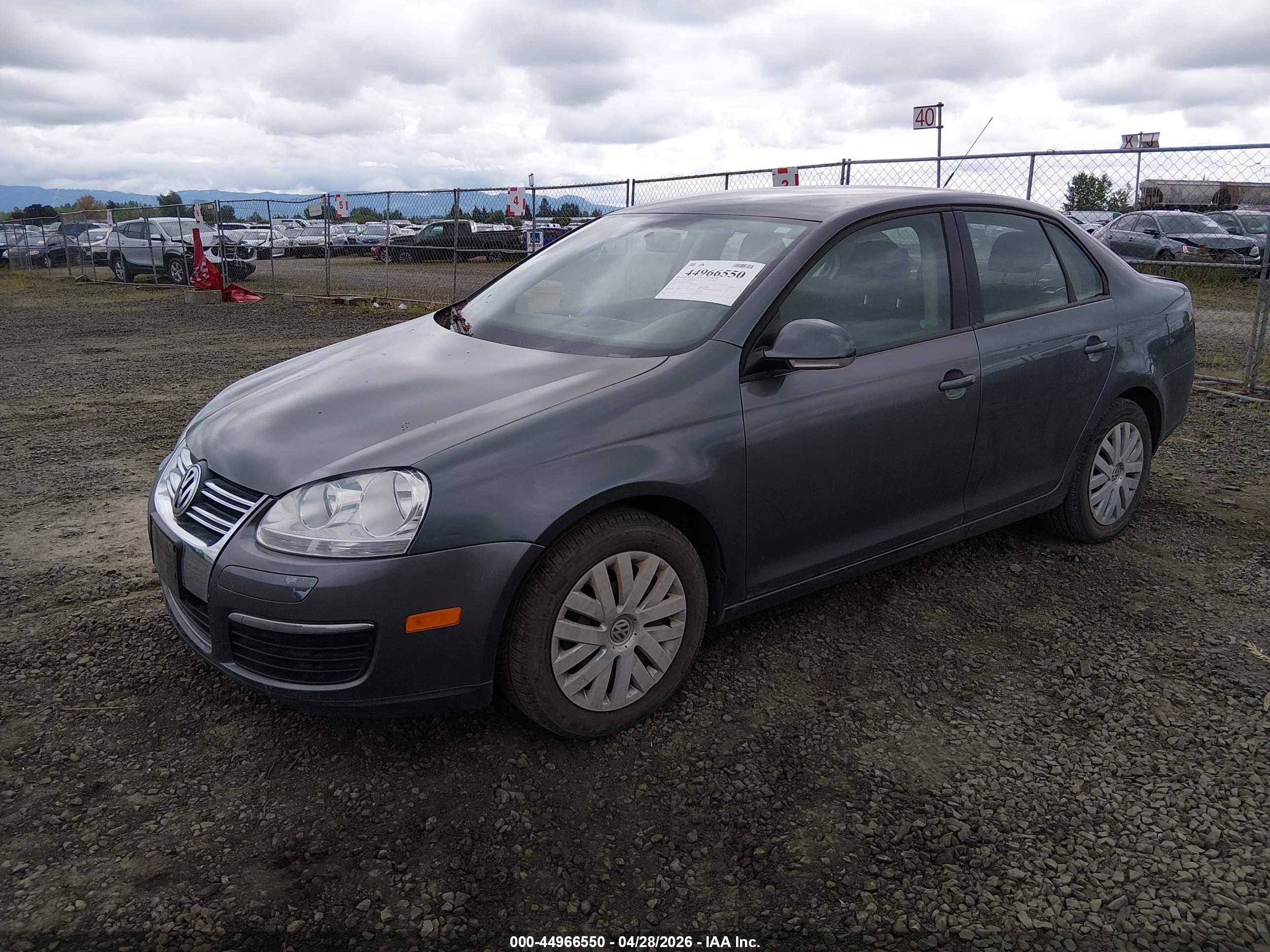VOLKSWAGEN JETTA image 2