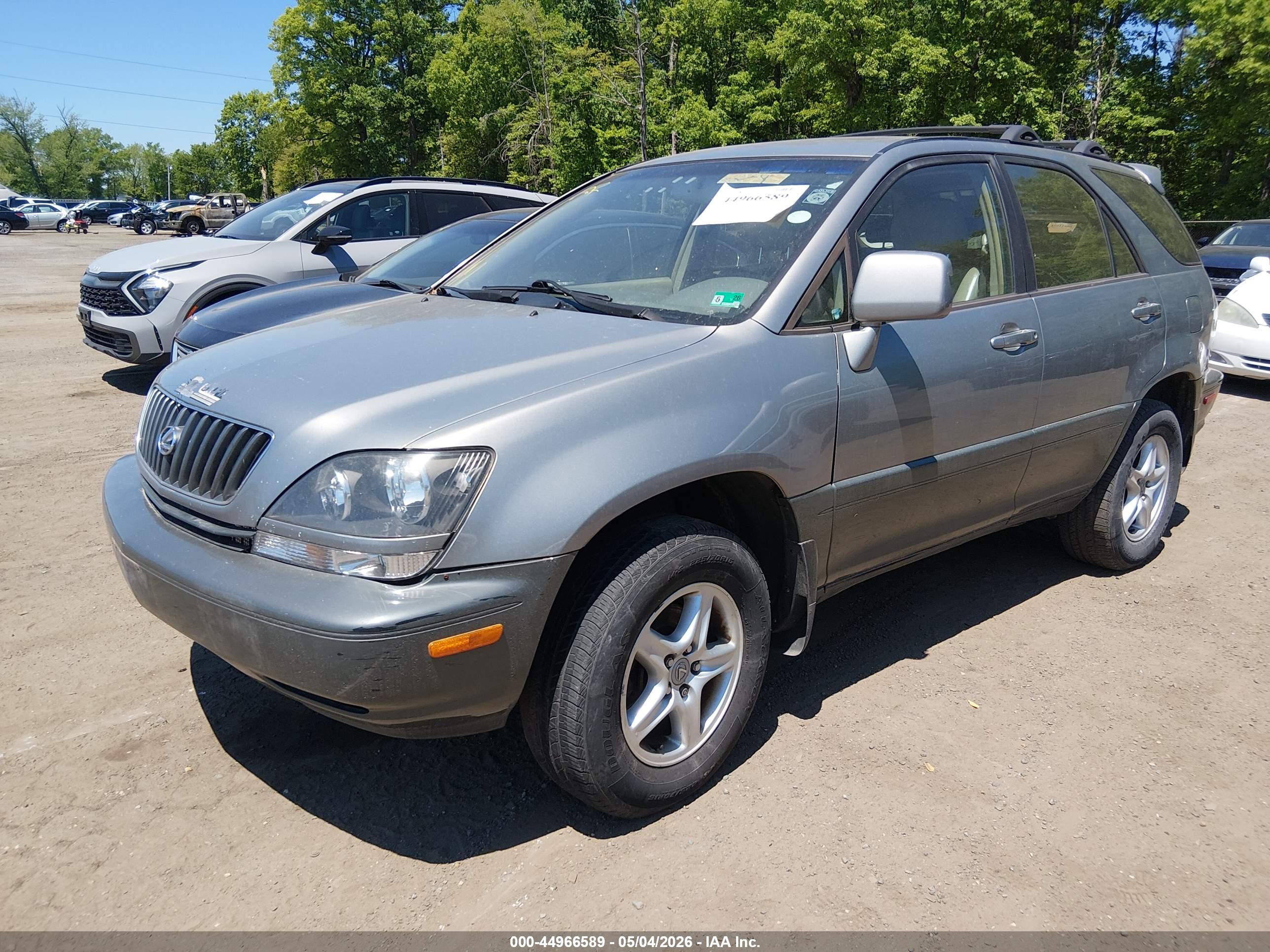 LEXUS RX image 2