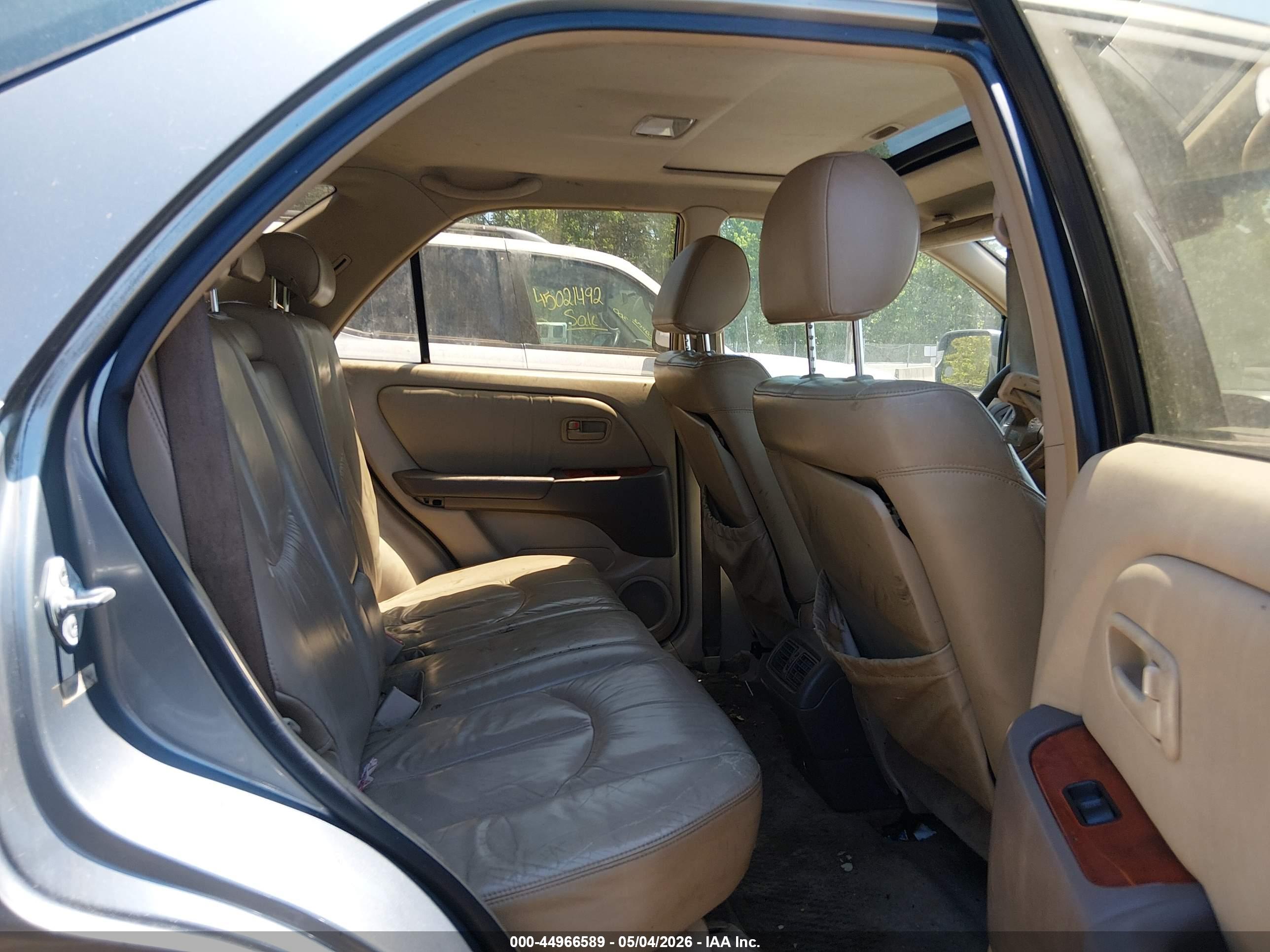 LEXUS RX image 8