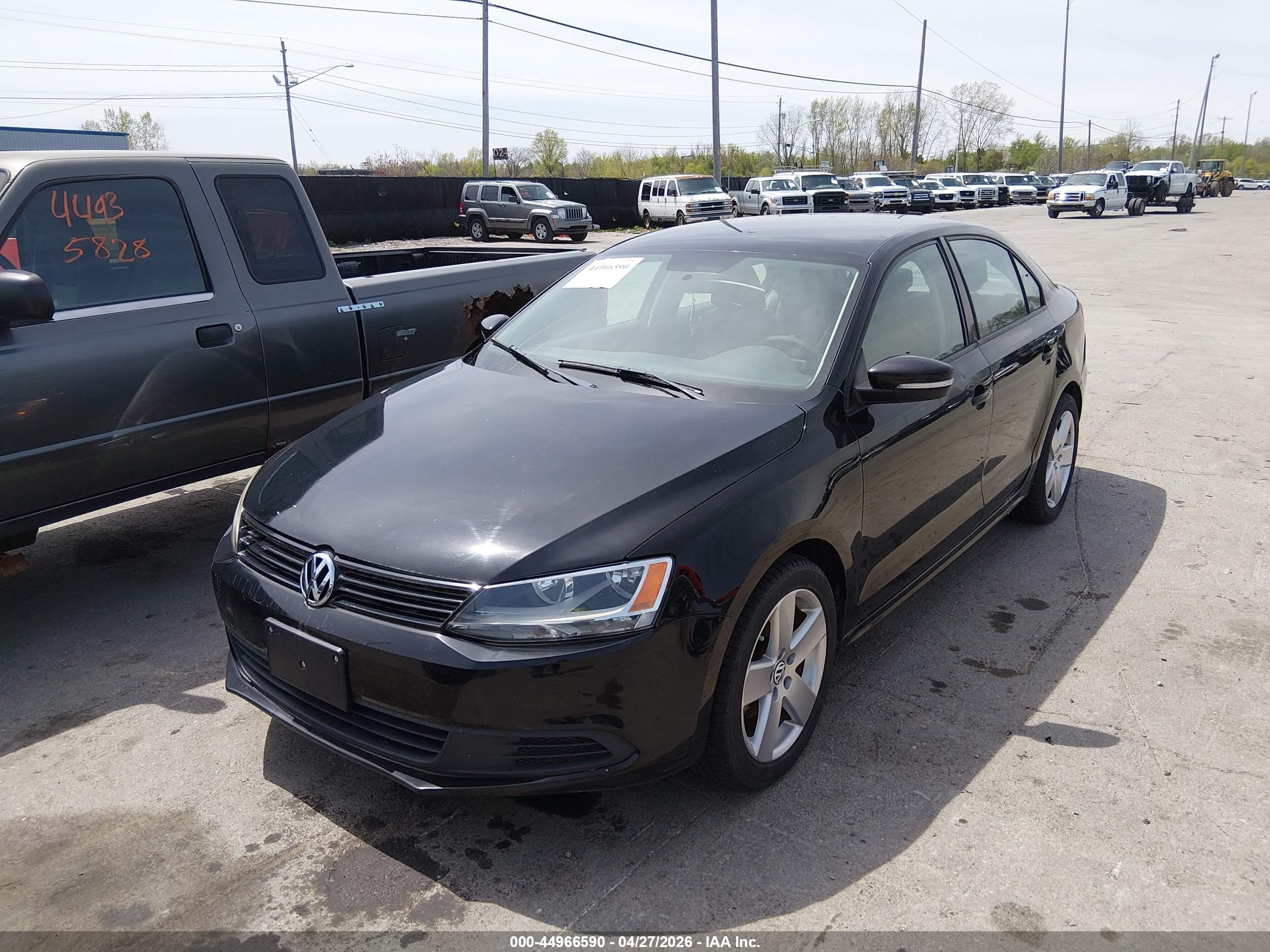 VOLKSWAGEN JETTA image 2