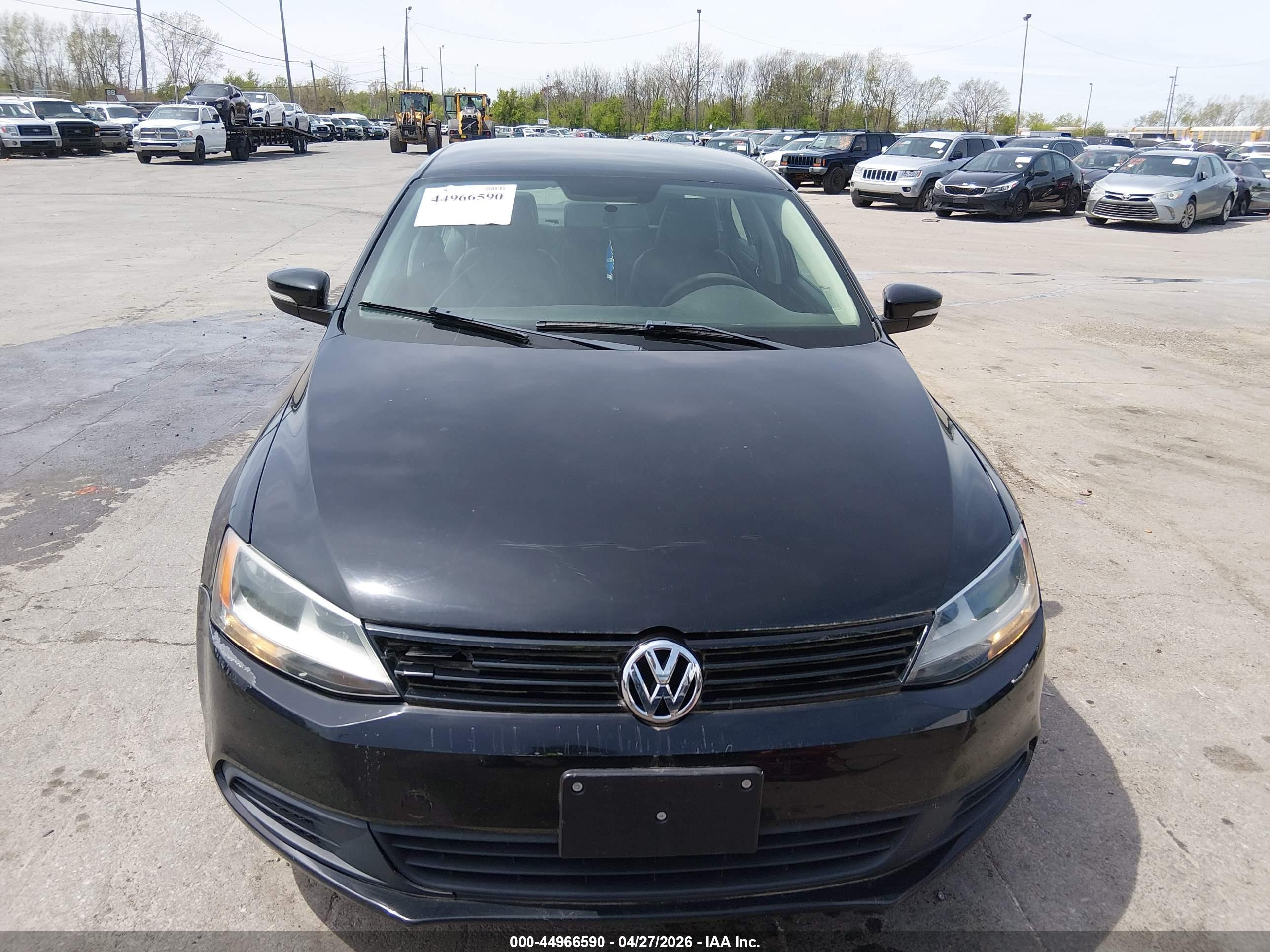 VOLKSWAGEN JETTA image 6