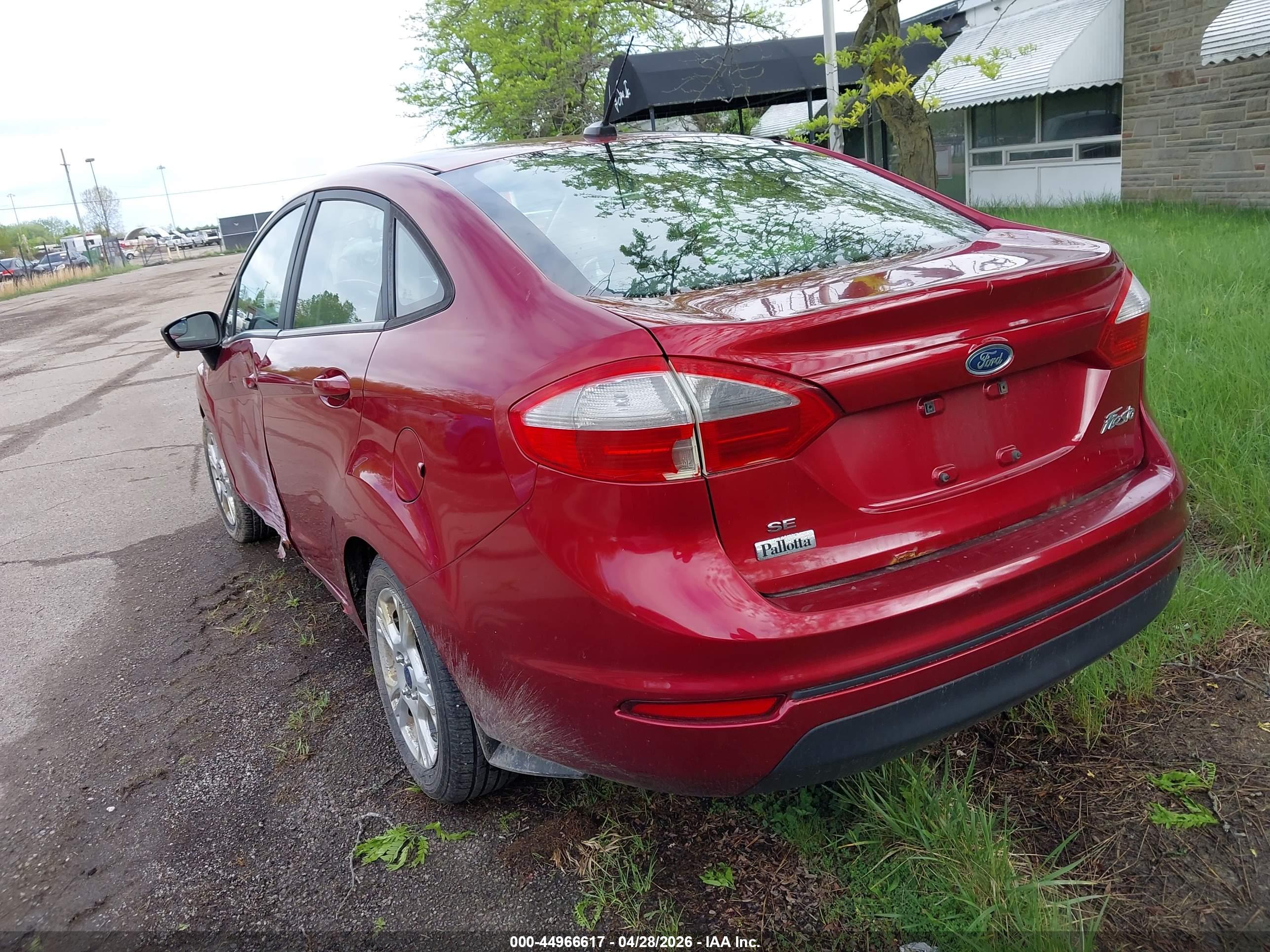 FORD FIESTA image 3