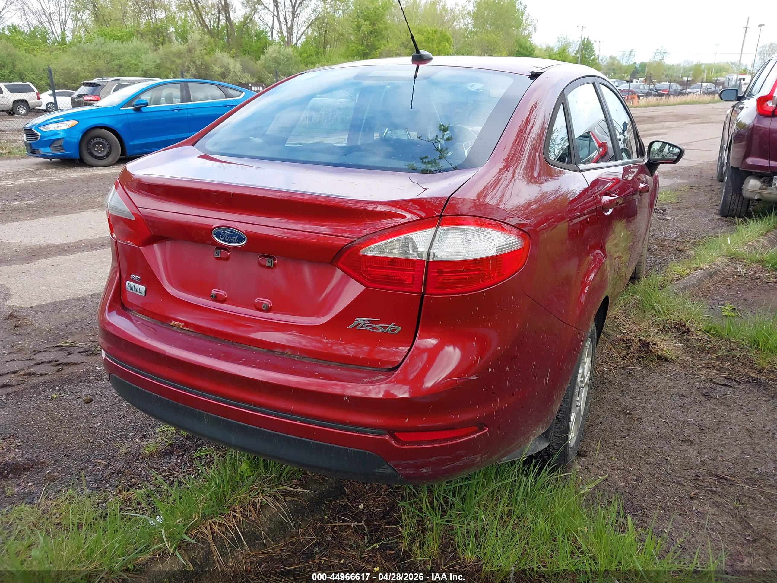 FORD FIESTA image 4