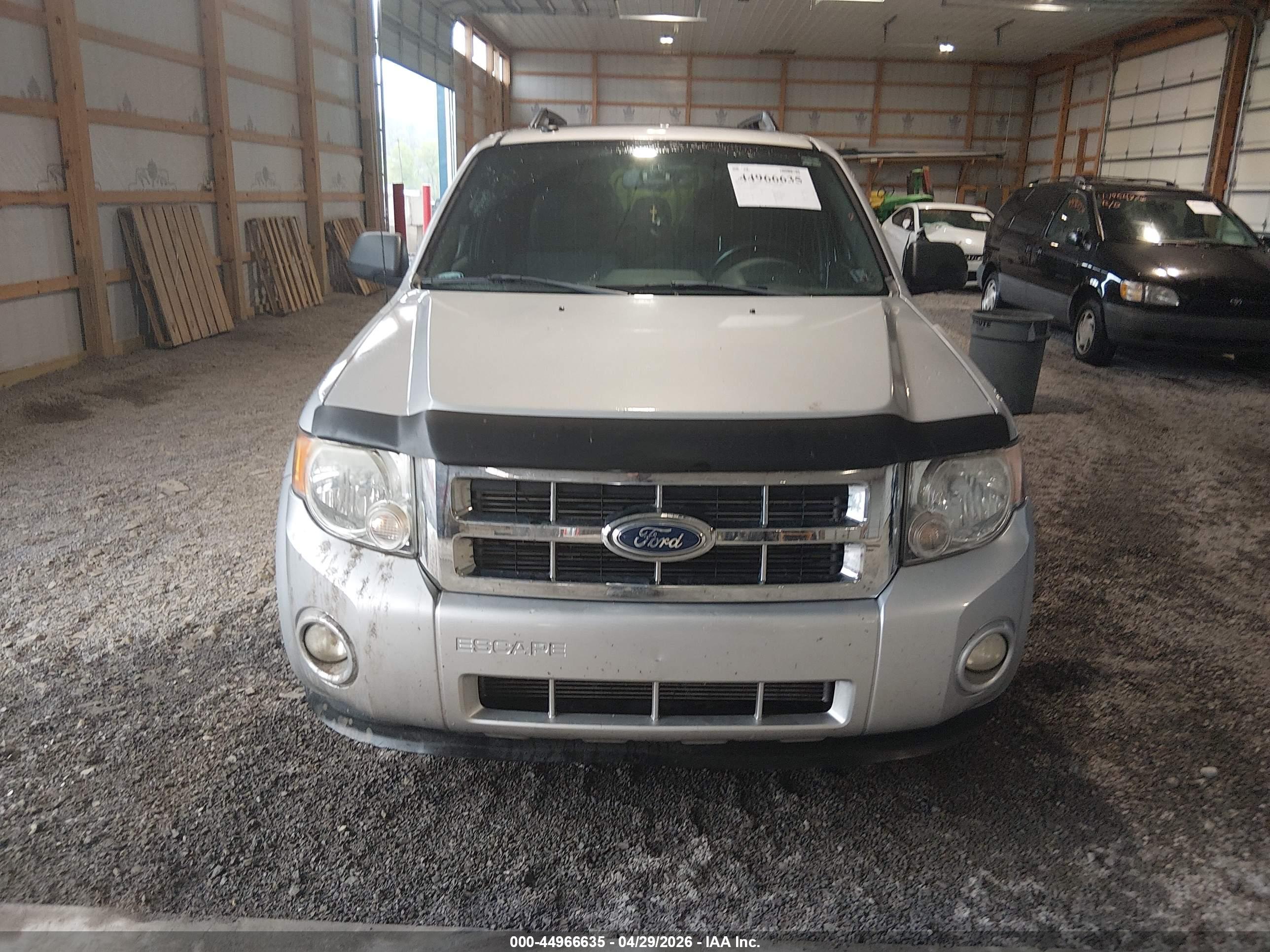 FORD ESCAPE image 6