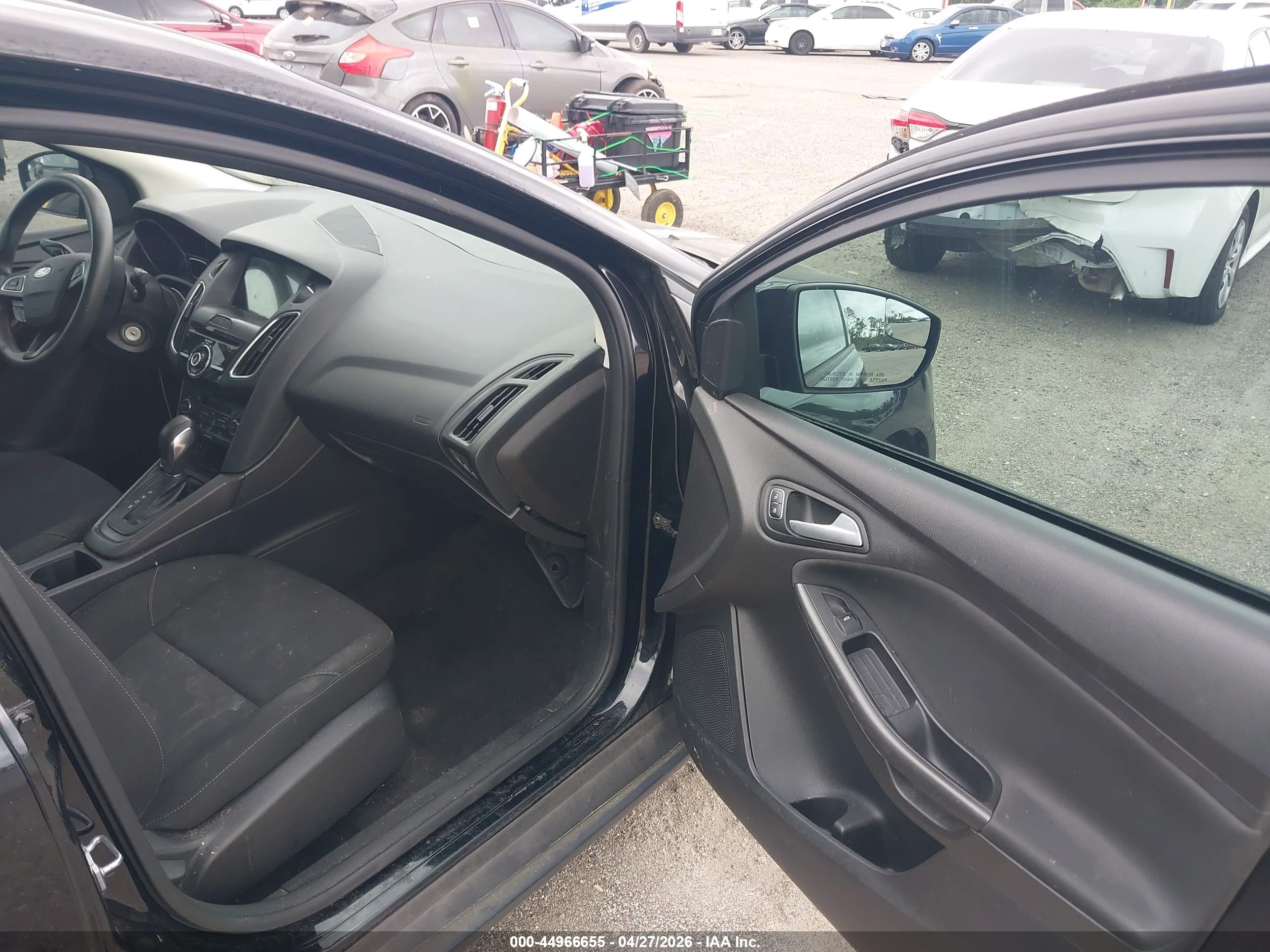 FORD FOCUS image 5