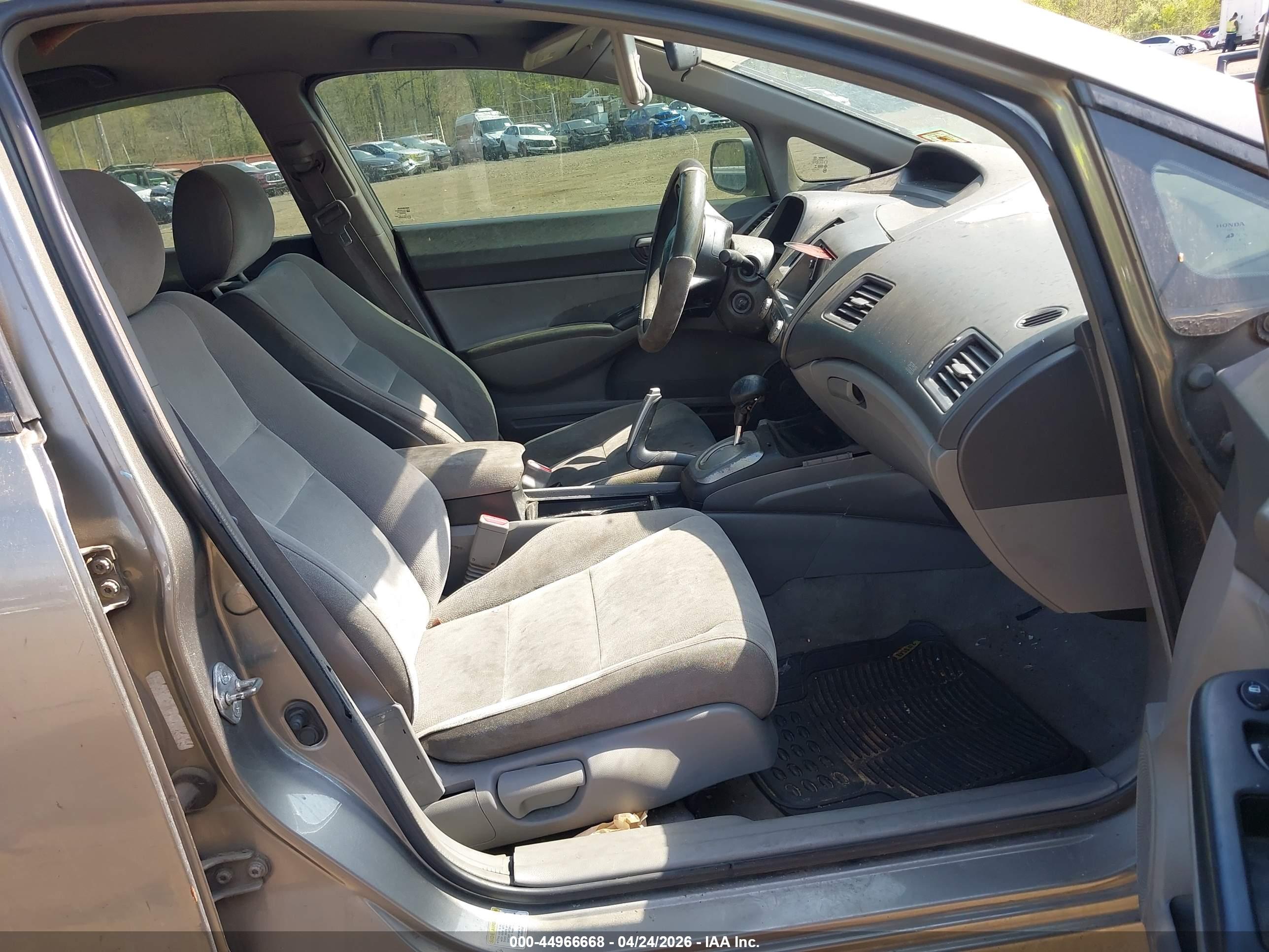 HONDA CIVIC image 5