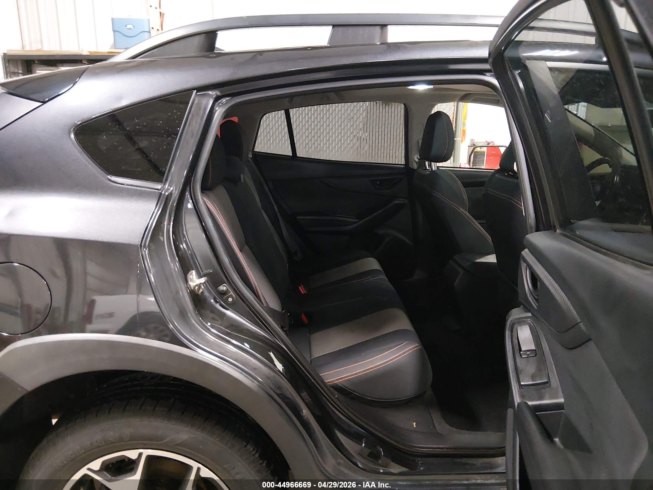 SUBARU CROSSTREK image 8