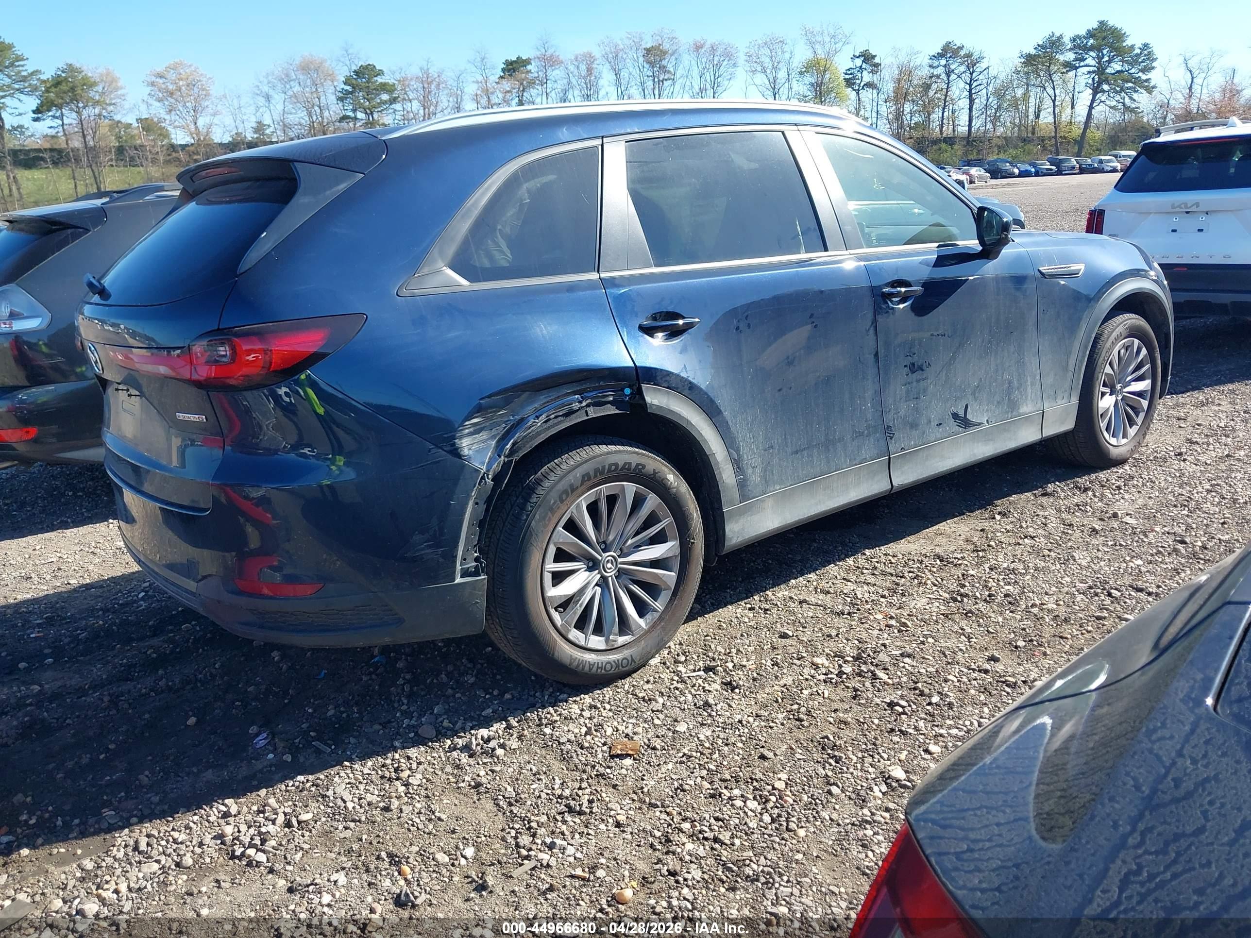 MAZDA CX-90 image 4