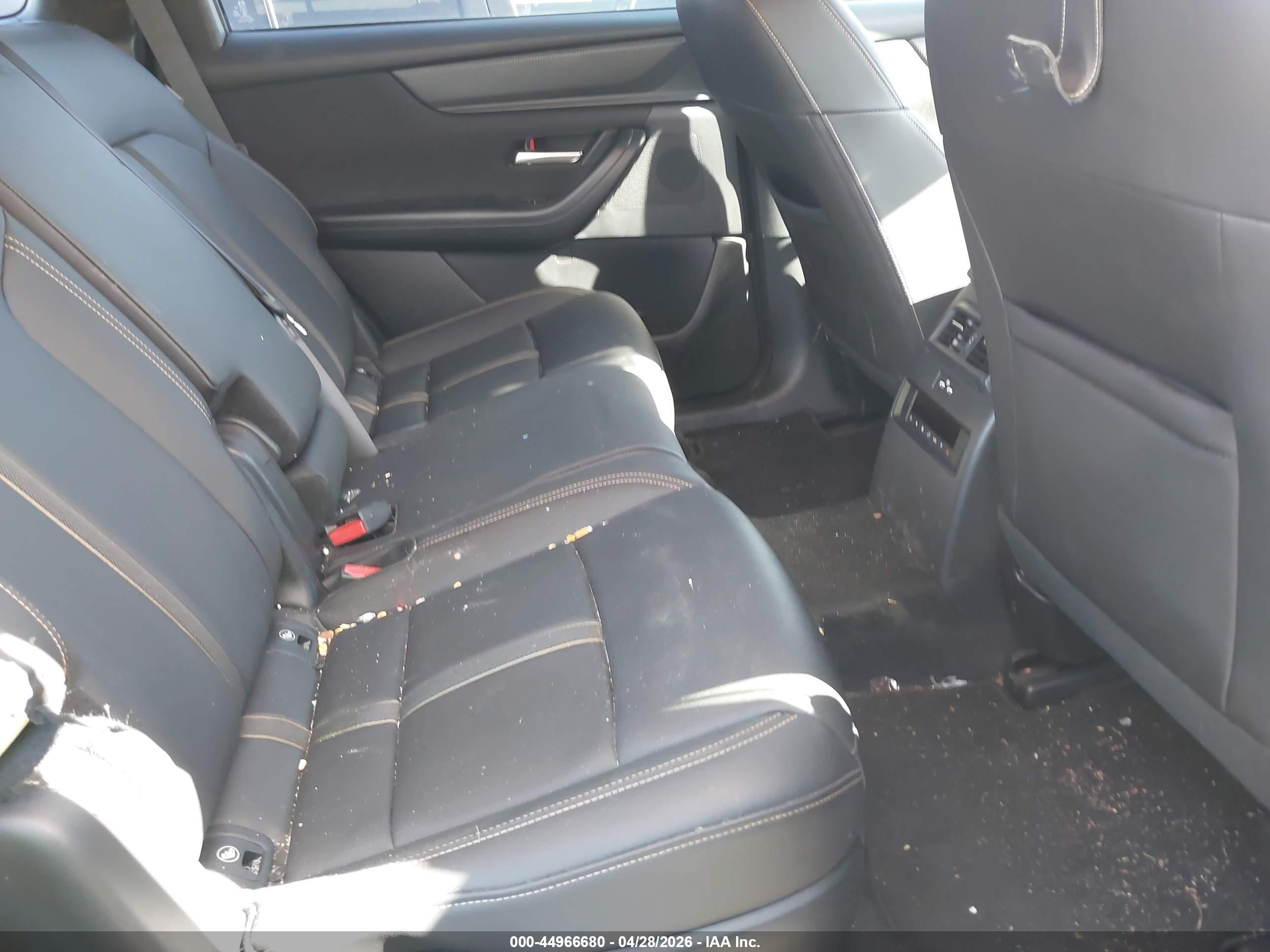 MAZDA CX-90 image 8