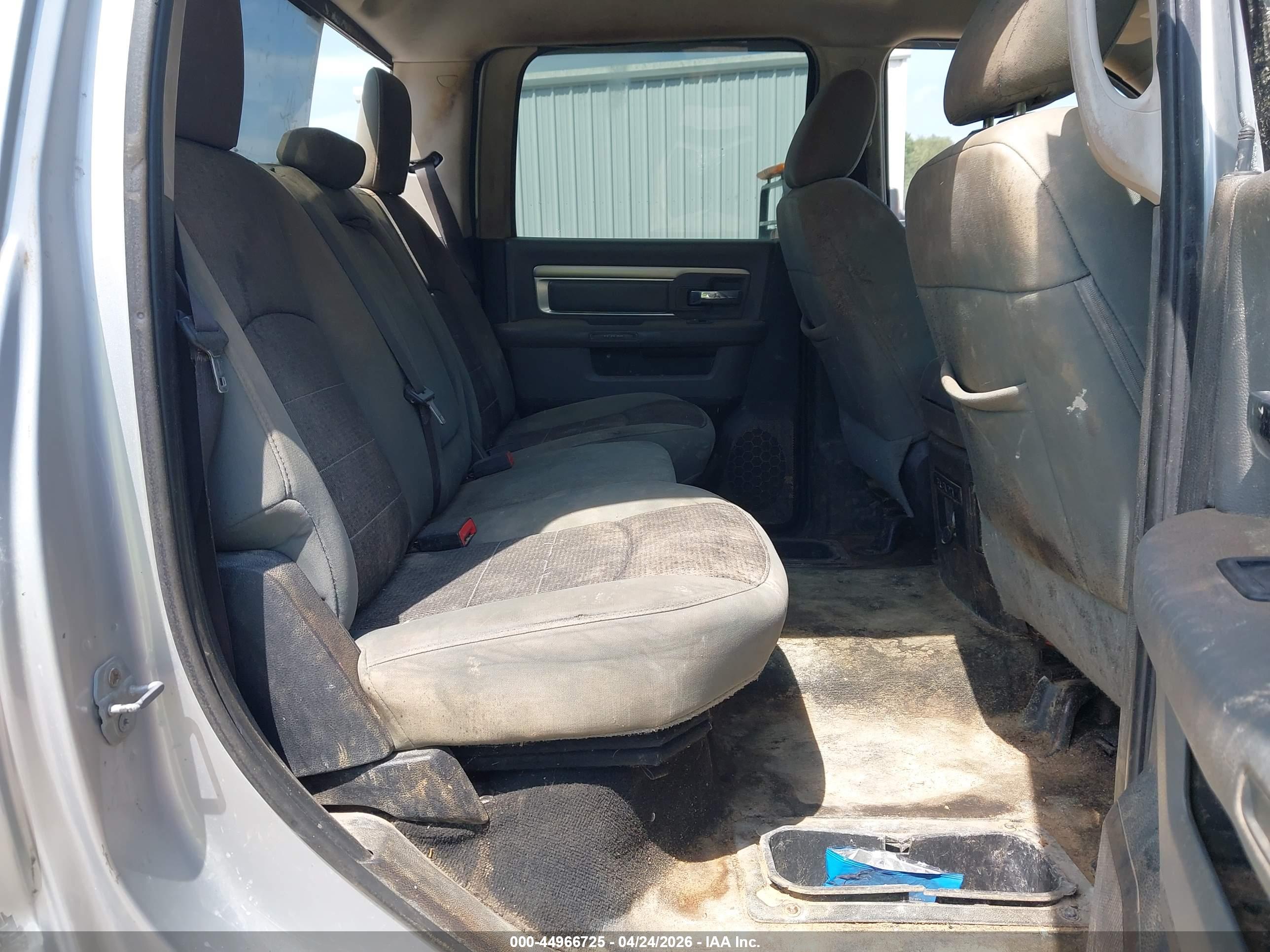 RAM 2500 image 8