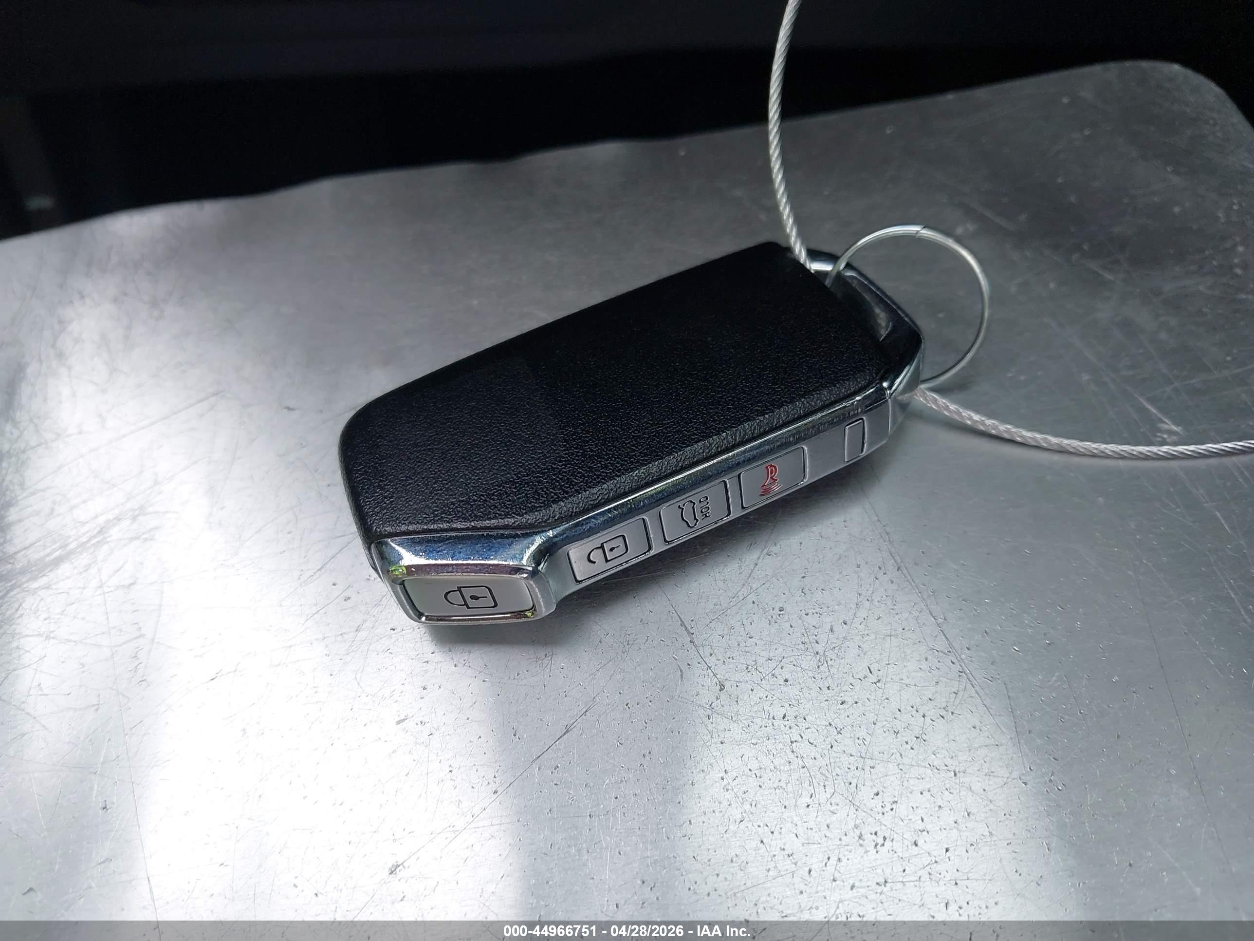 KIA K5 image 11