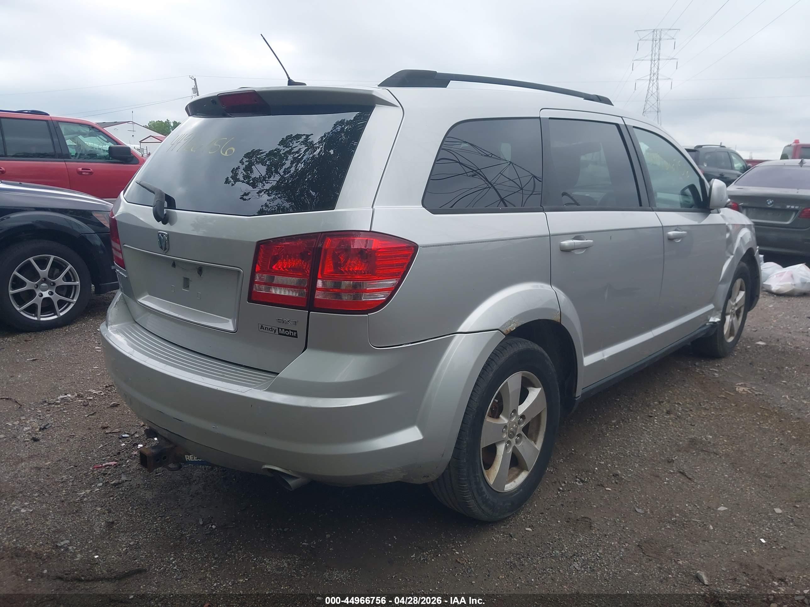 DODGE JOURNEY image 4