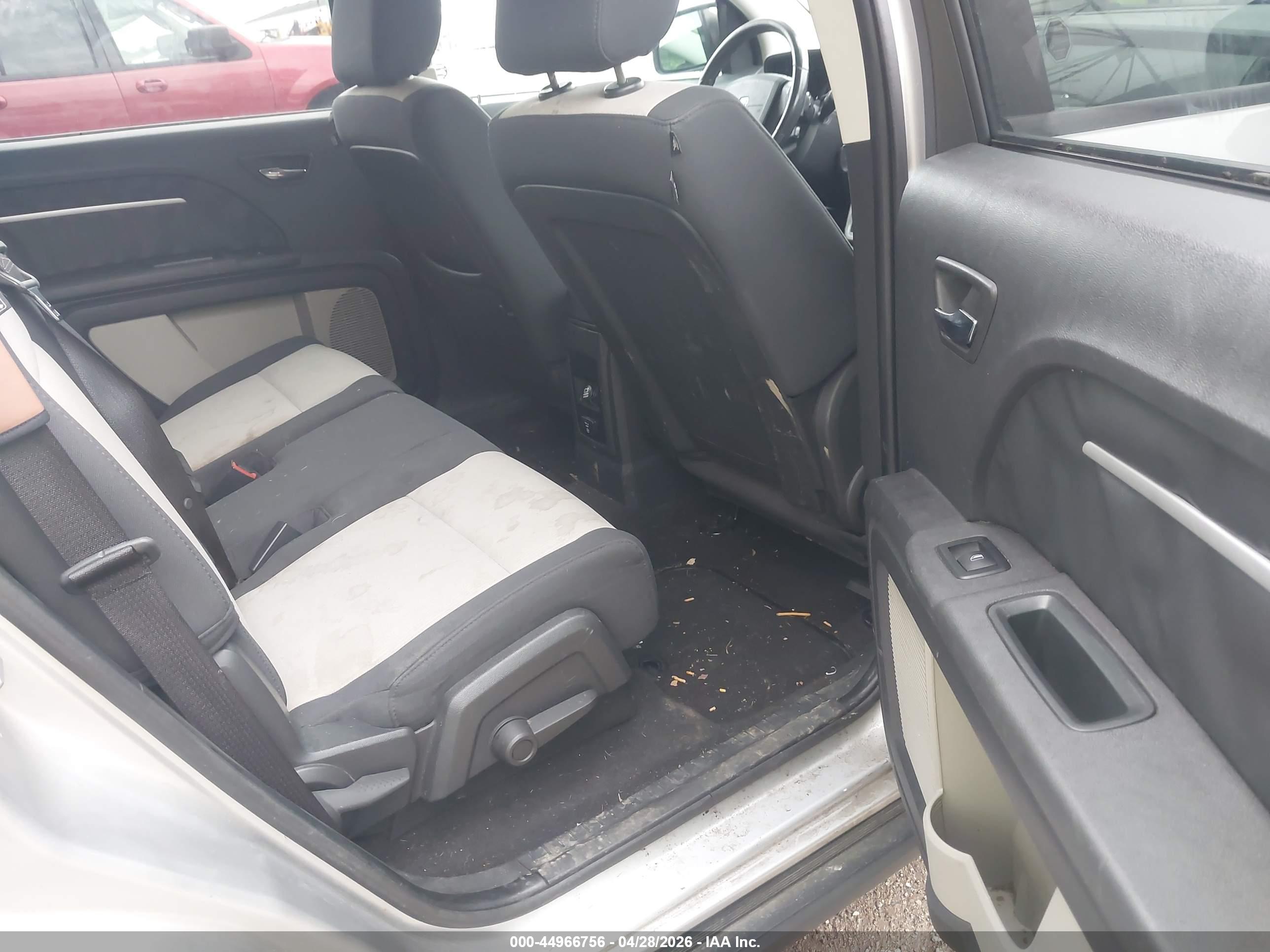 DODGE JOURNEY image 8