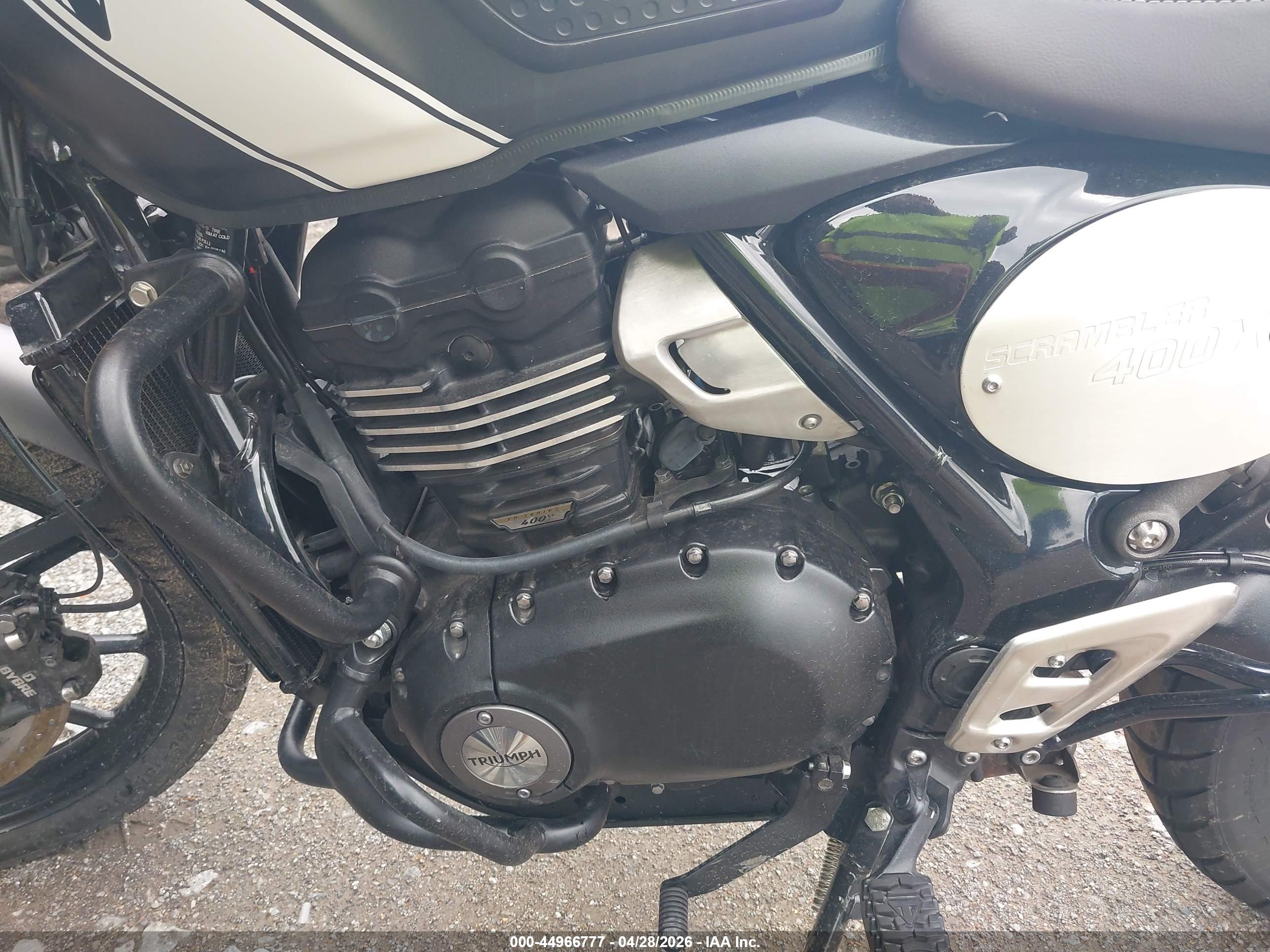 TRIUMPH MOTORCYCLE image 9