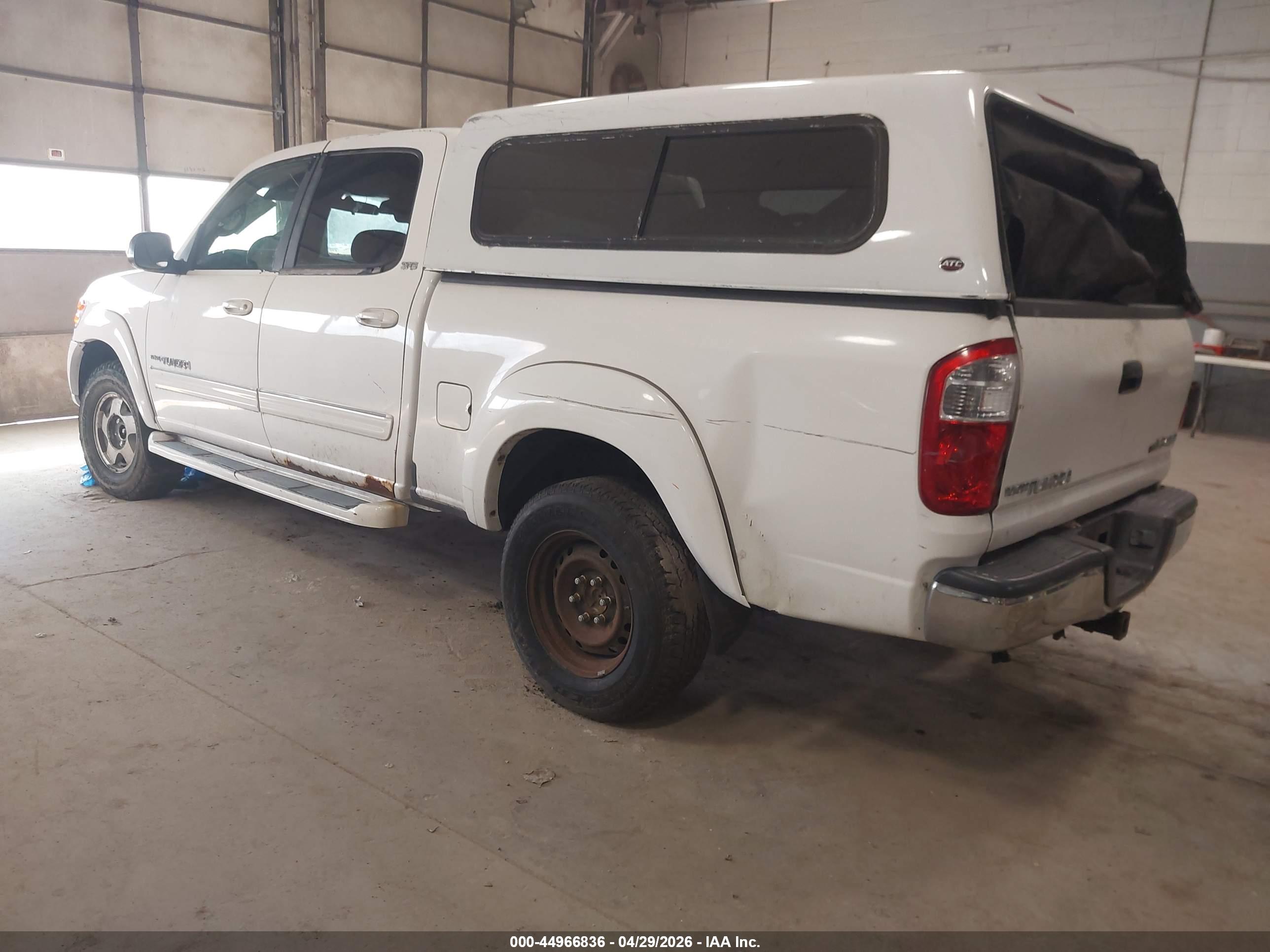 TOYOTA TUNDRA image 3