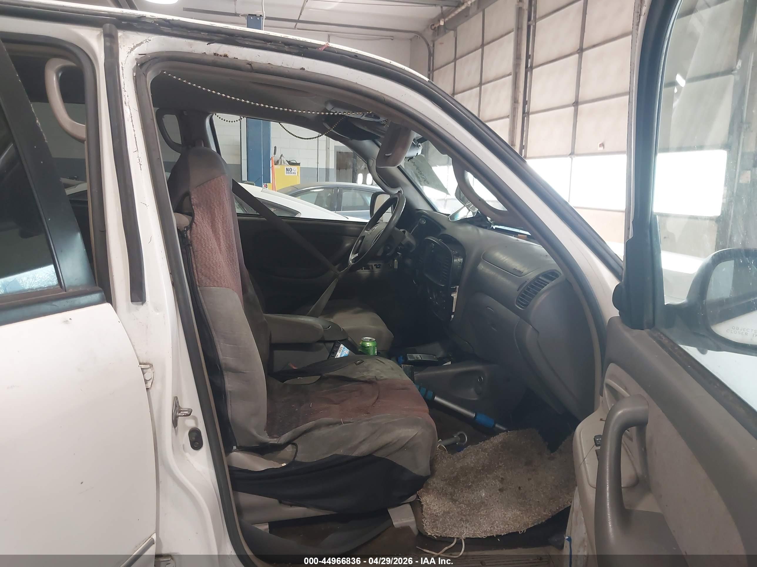 TOYOTA TUNDRA image 5
