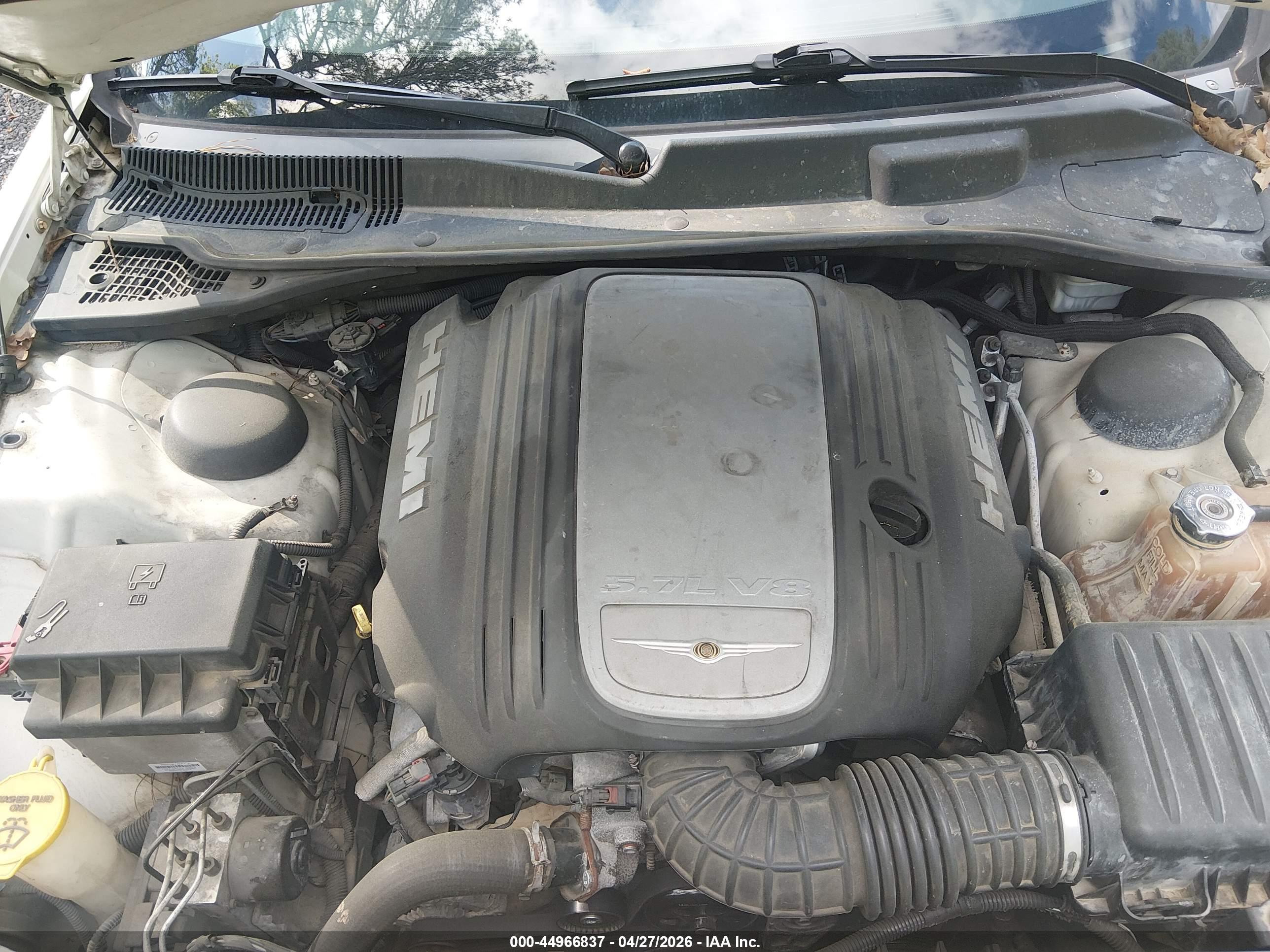 CHRYSLER 300C image 10