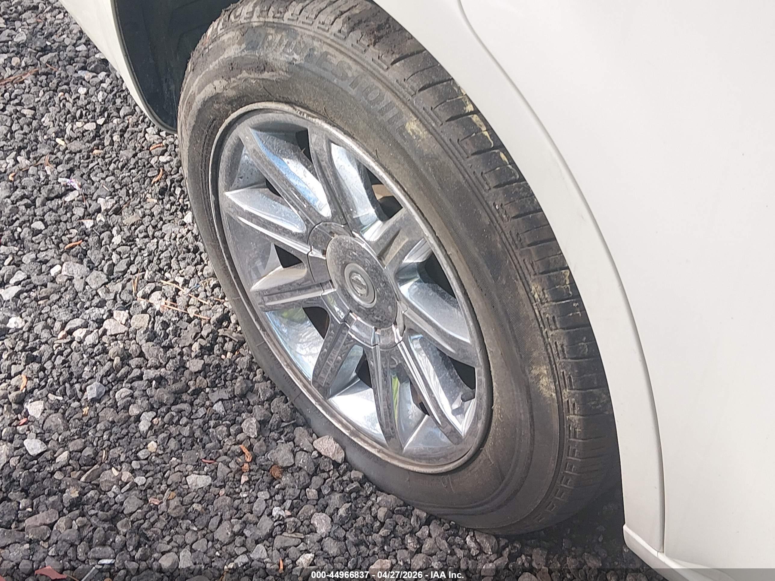 CHRYSLER 300C image 6
