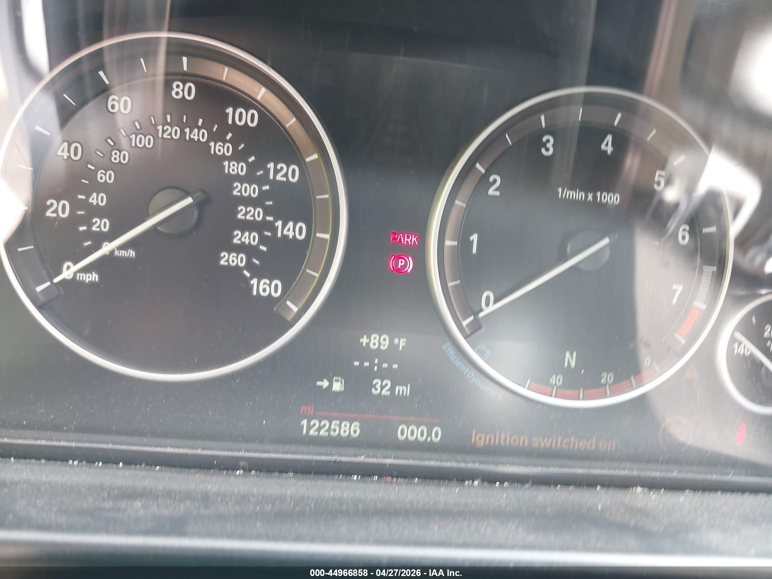 BMW 550I image 7