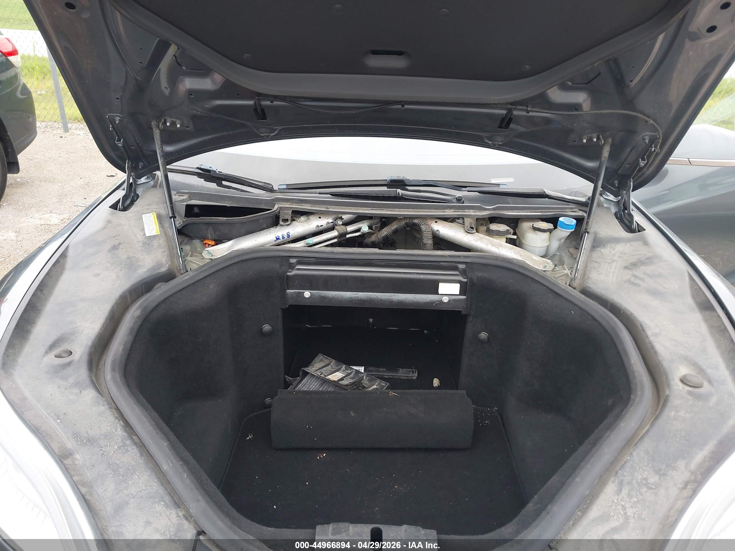 TESLA MODEL image 10