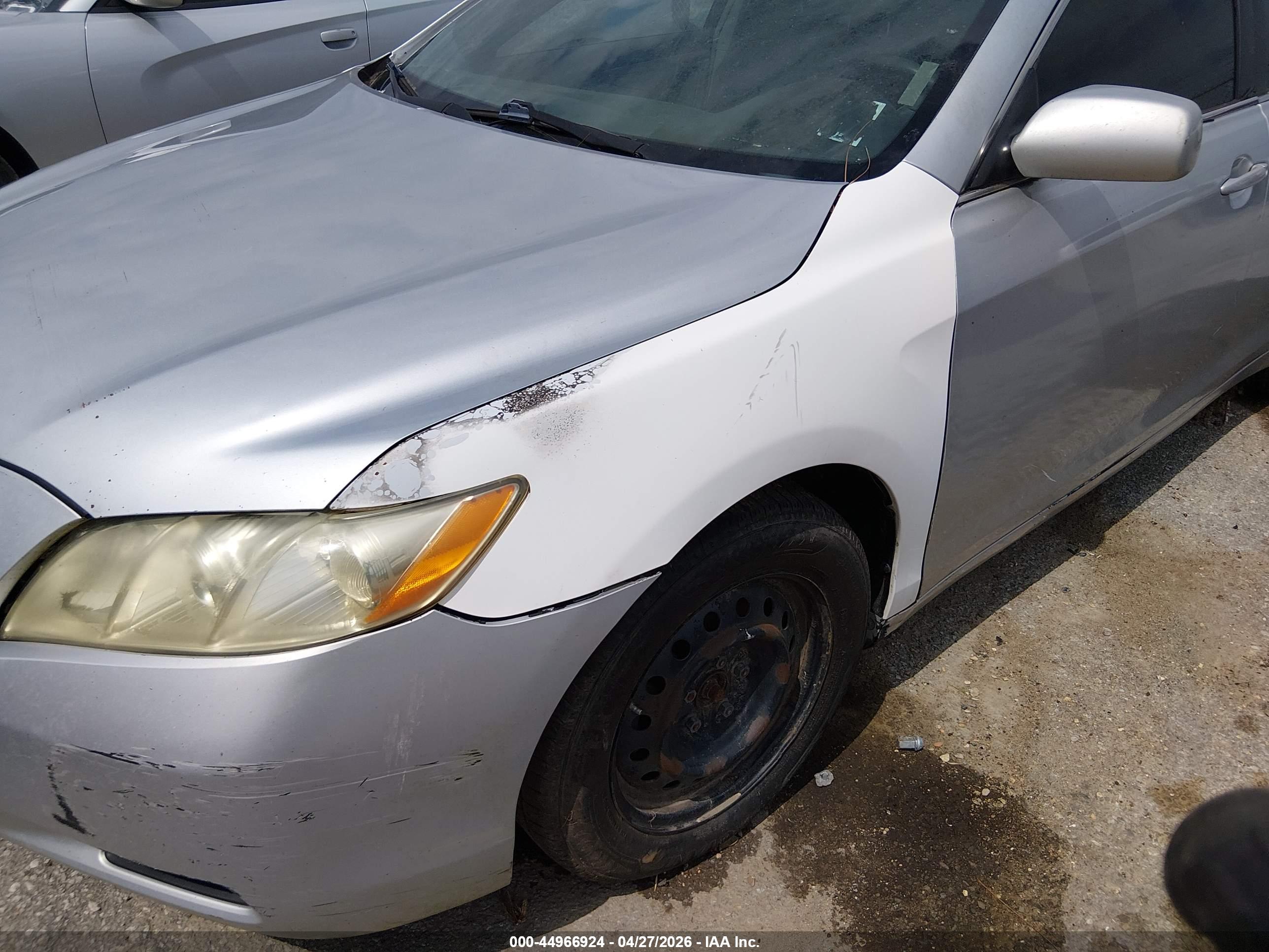 TOYOTA CAMRY image 6