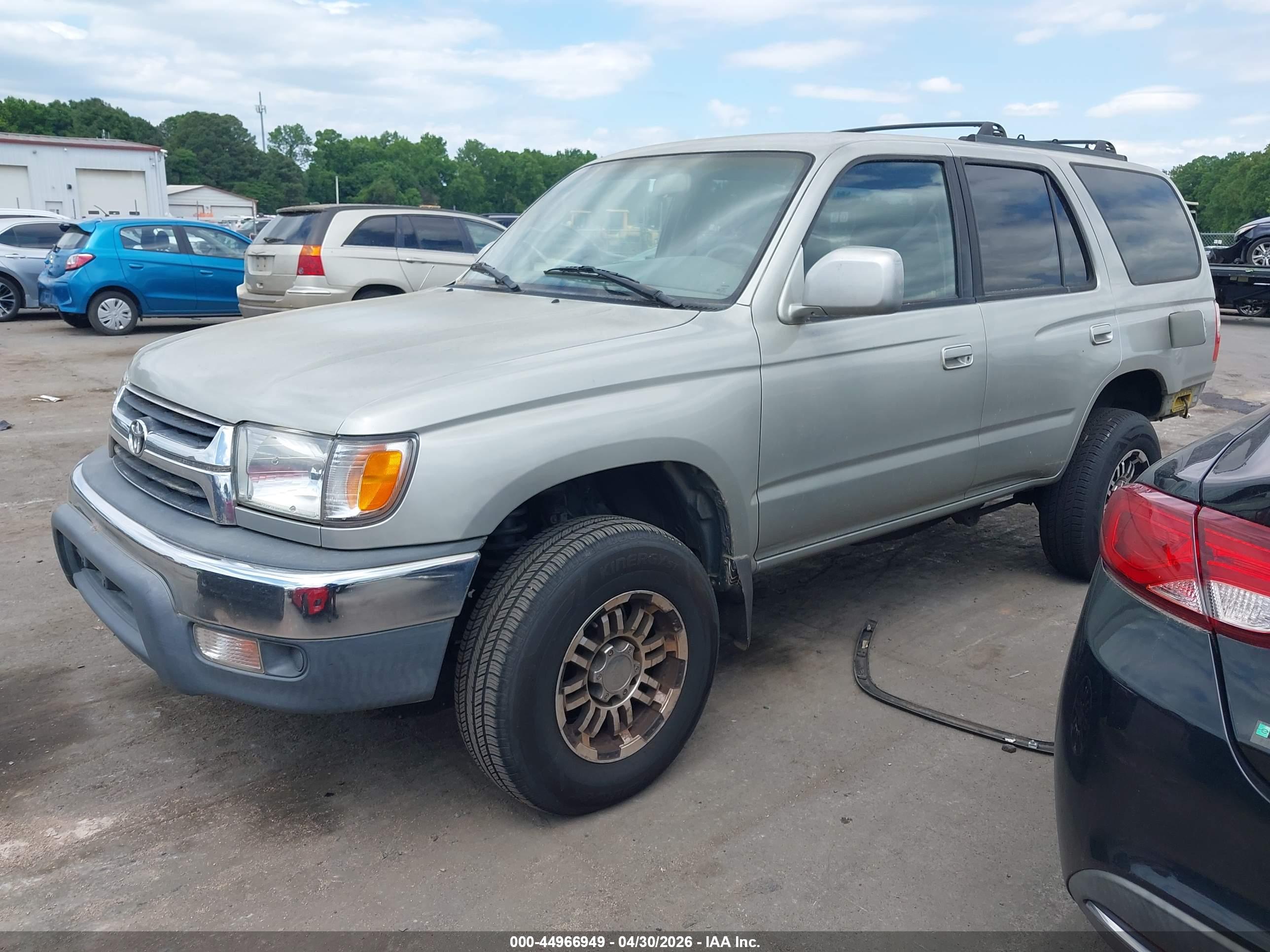 TOYOTA 4RUNNER image 2
